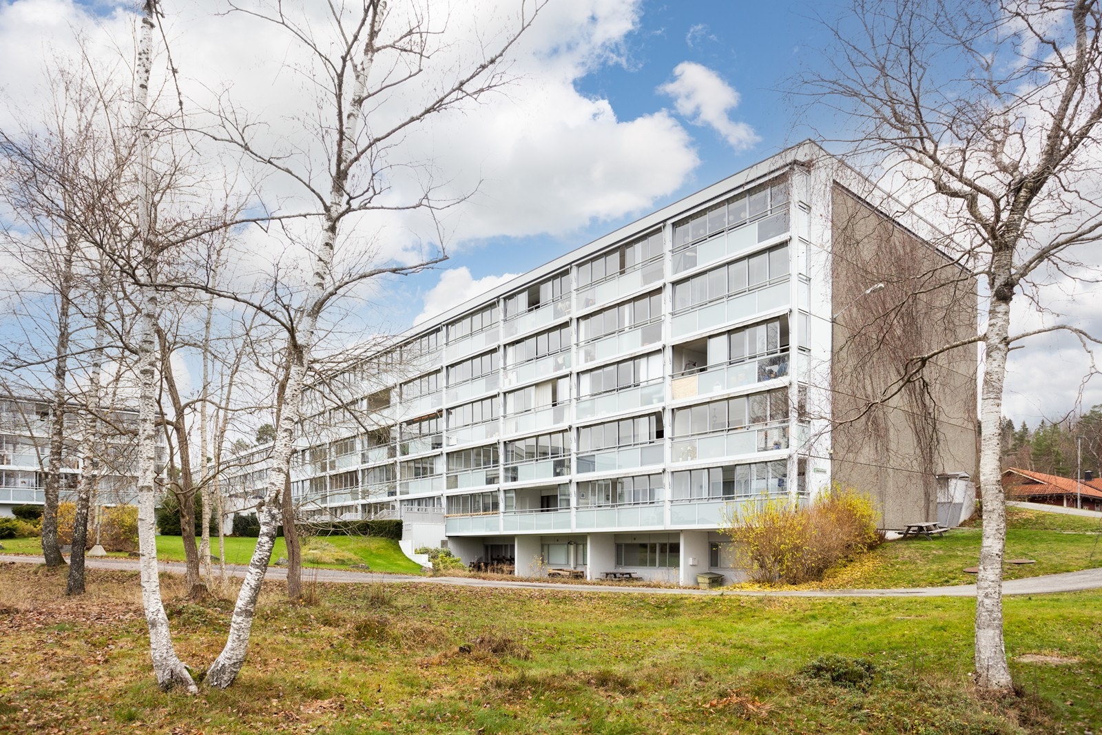 Store grønne fellesarealer og bilfrie internveier. Galleribilde