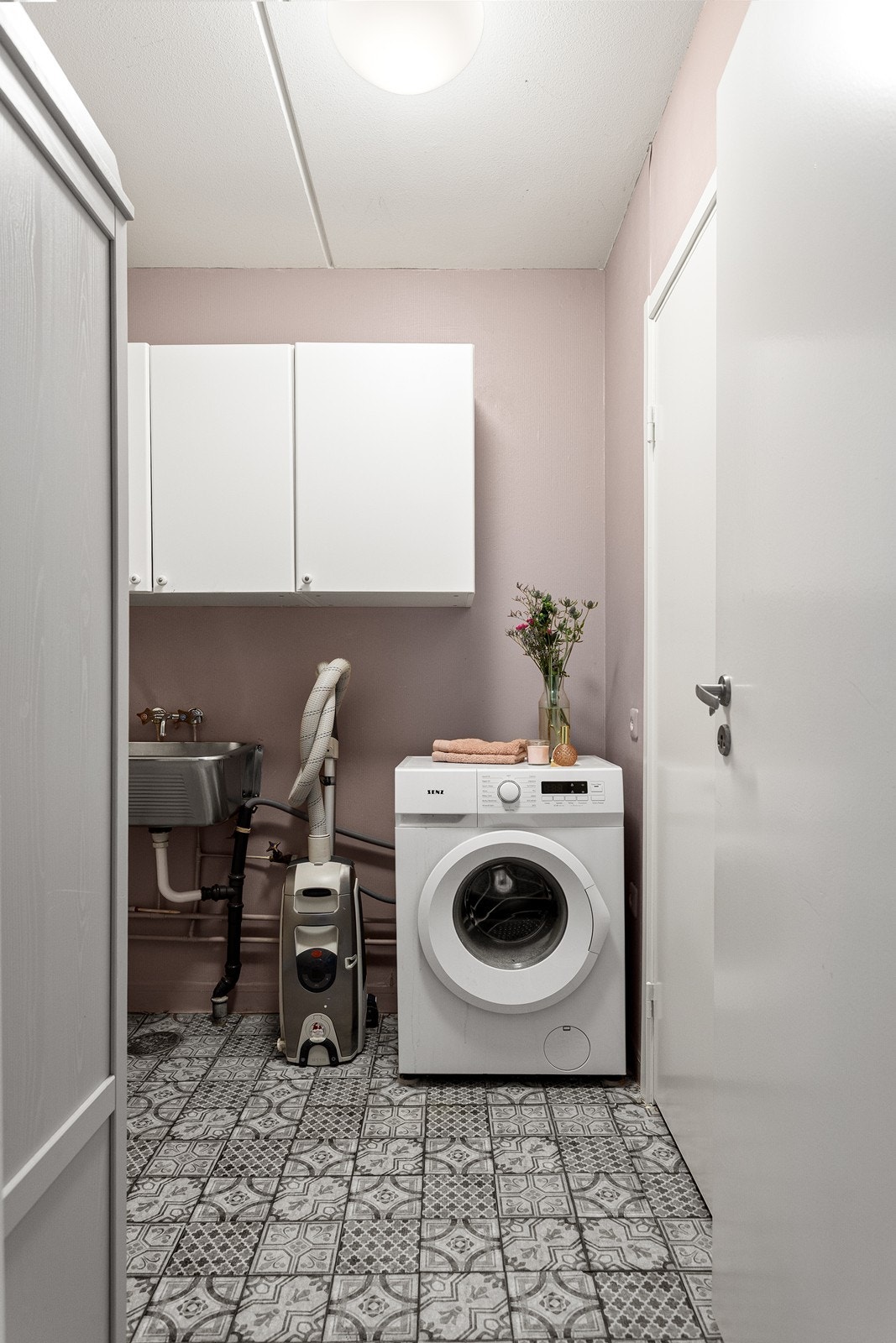 Vaskerom Galleribilde