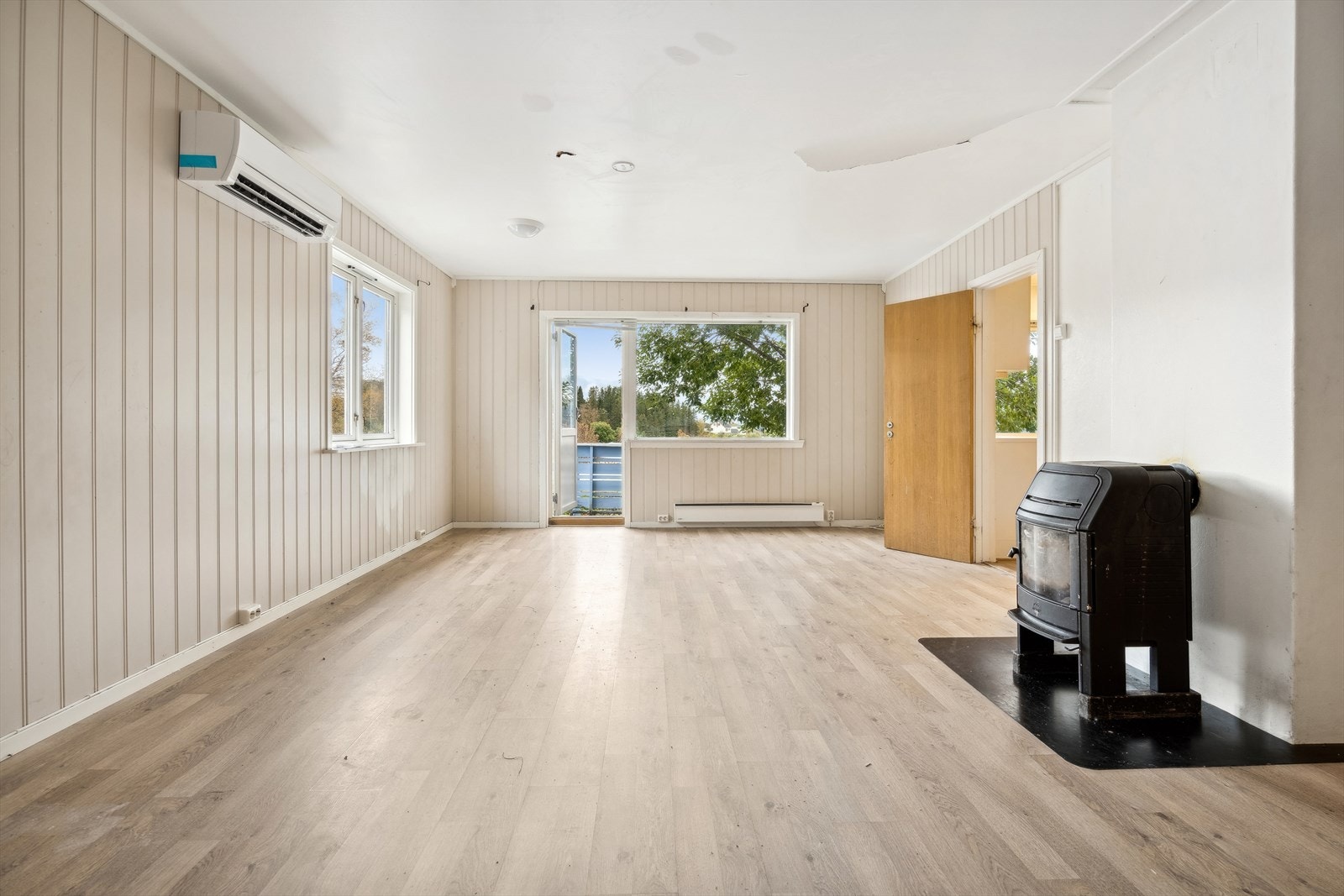 Boligen er over tre etasjer med stue i 1. etasje. Galleribilde