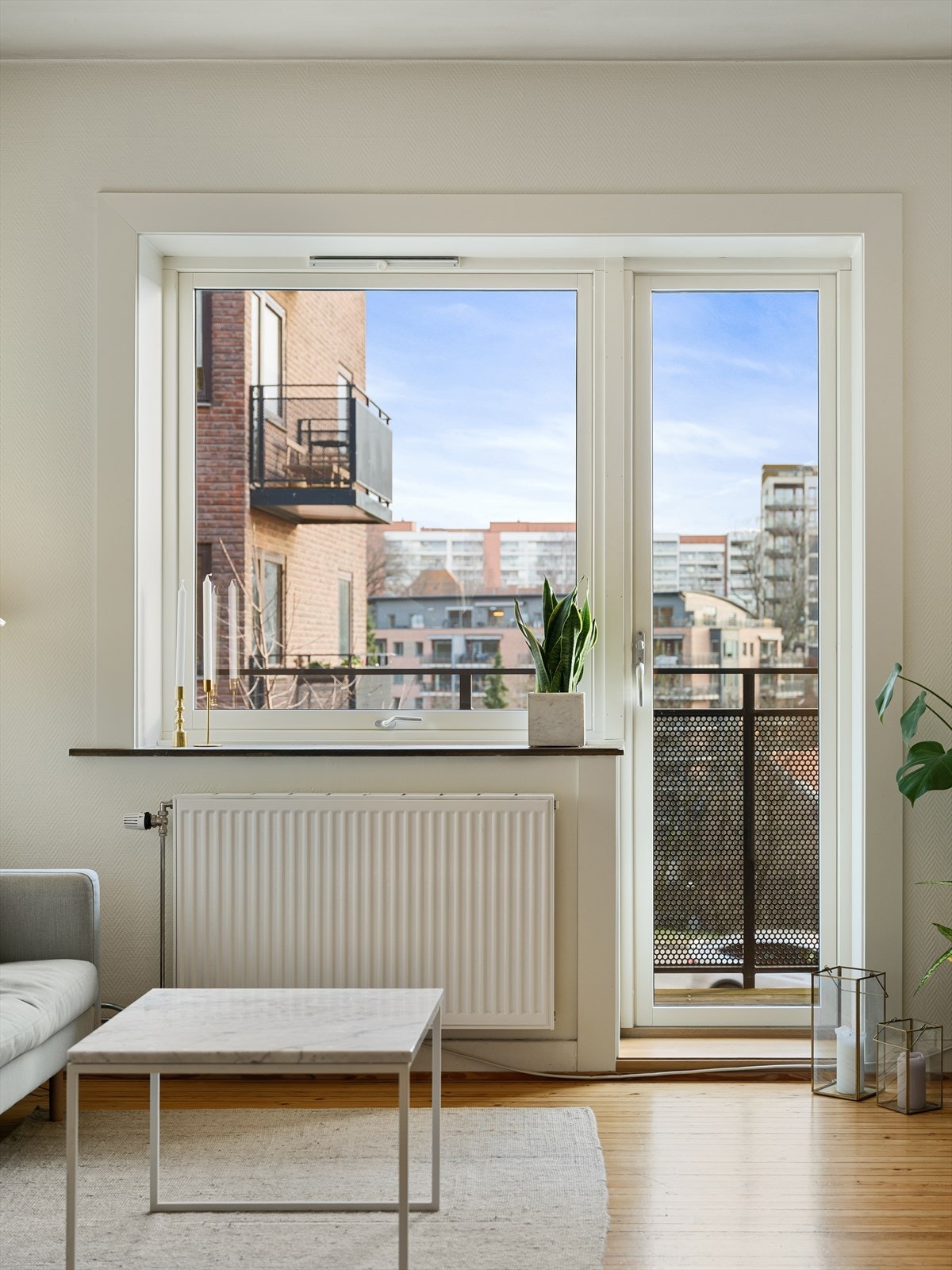 Fra stuen har du utgang til en herlig balkong! Galleribilde