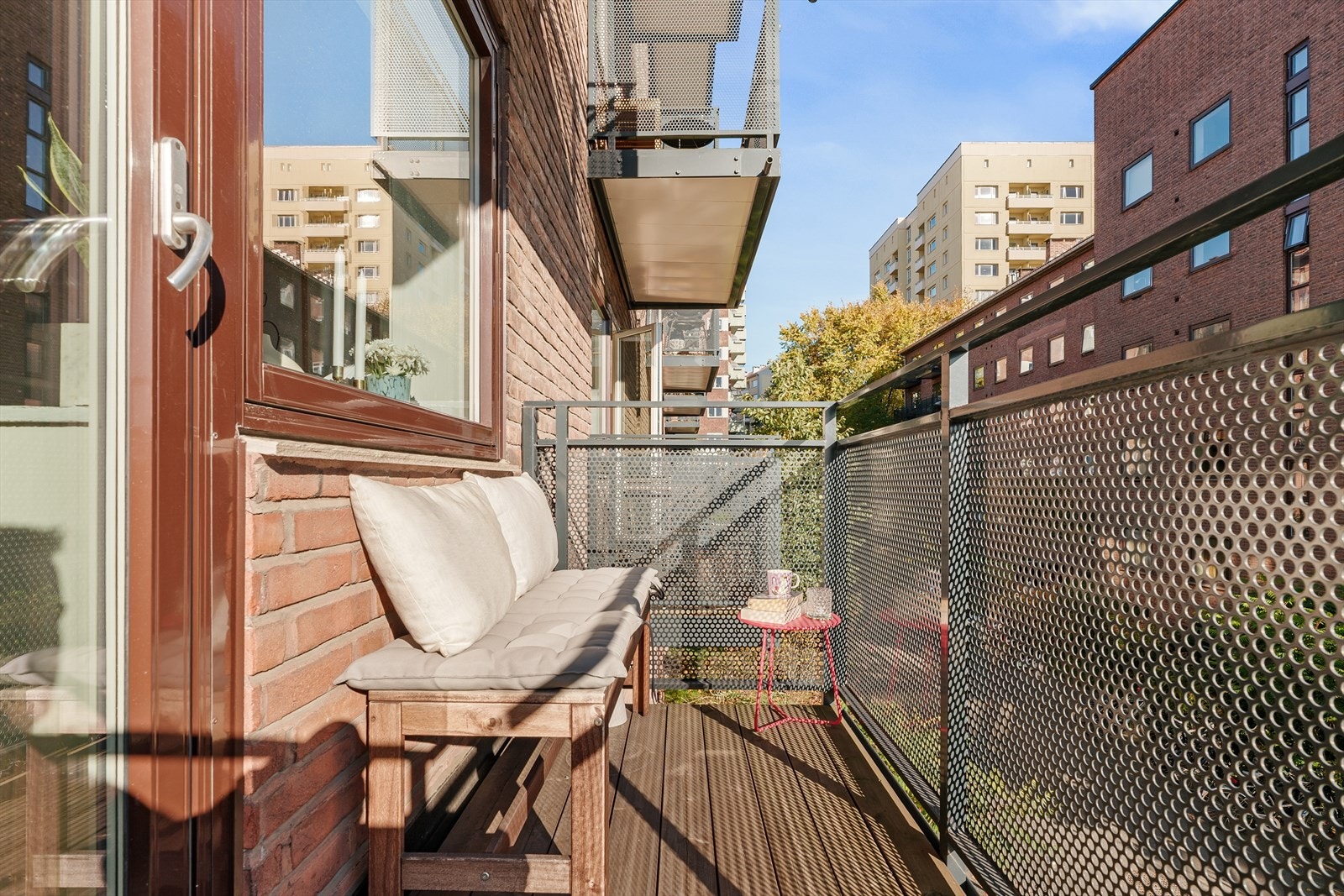 Plass til å innrede med hyggelig sittegruppe, planter og annet ønsket interiør. Galleribilde