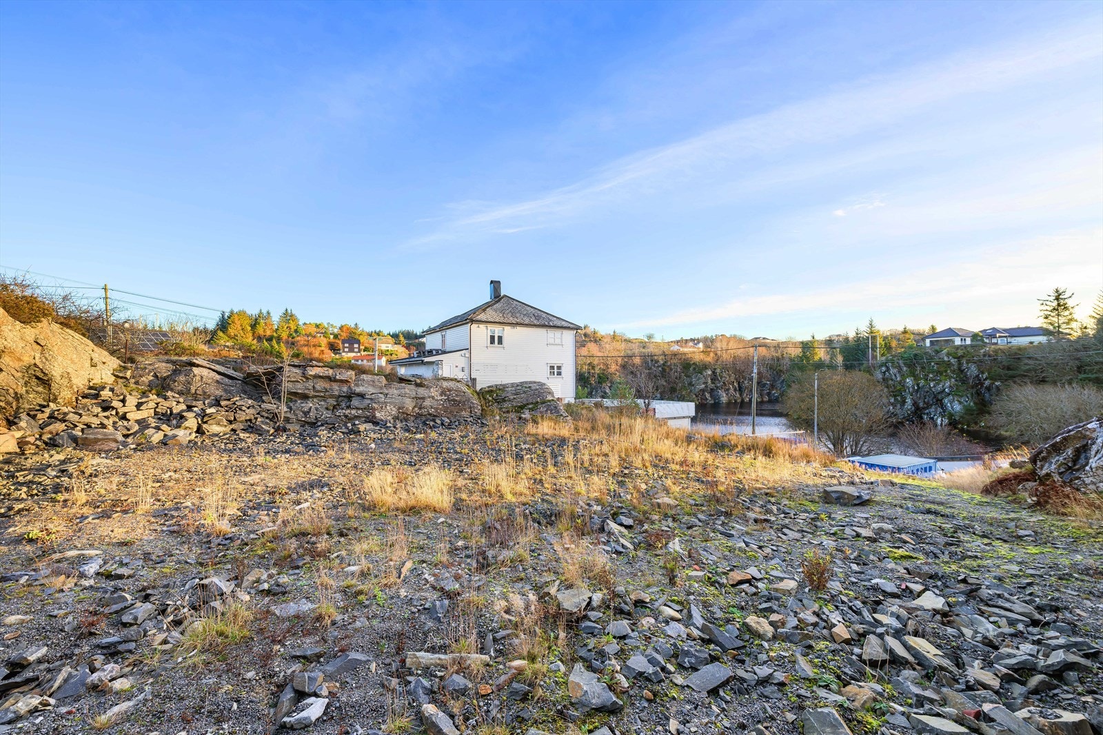 Her sto det en enebolig frem til sommeren 2023. Galleribilde