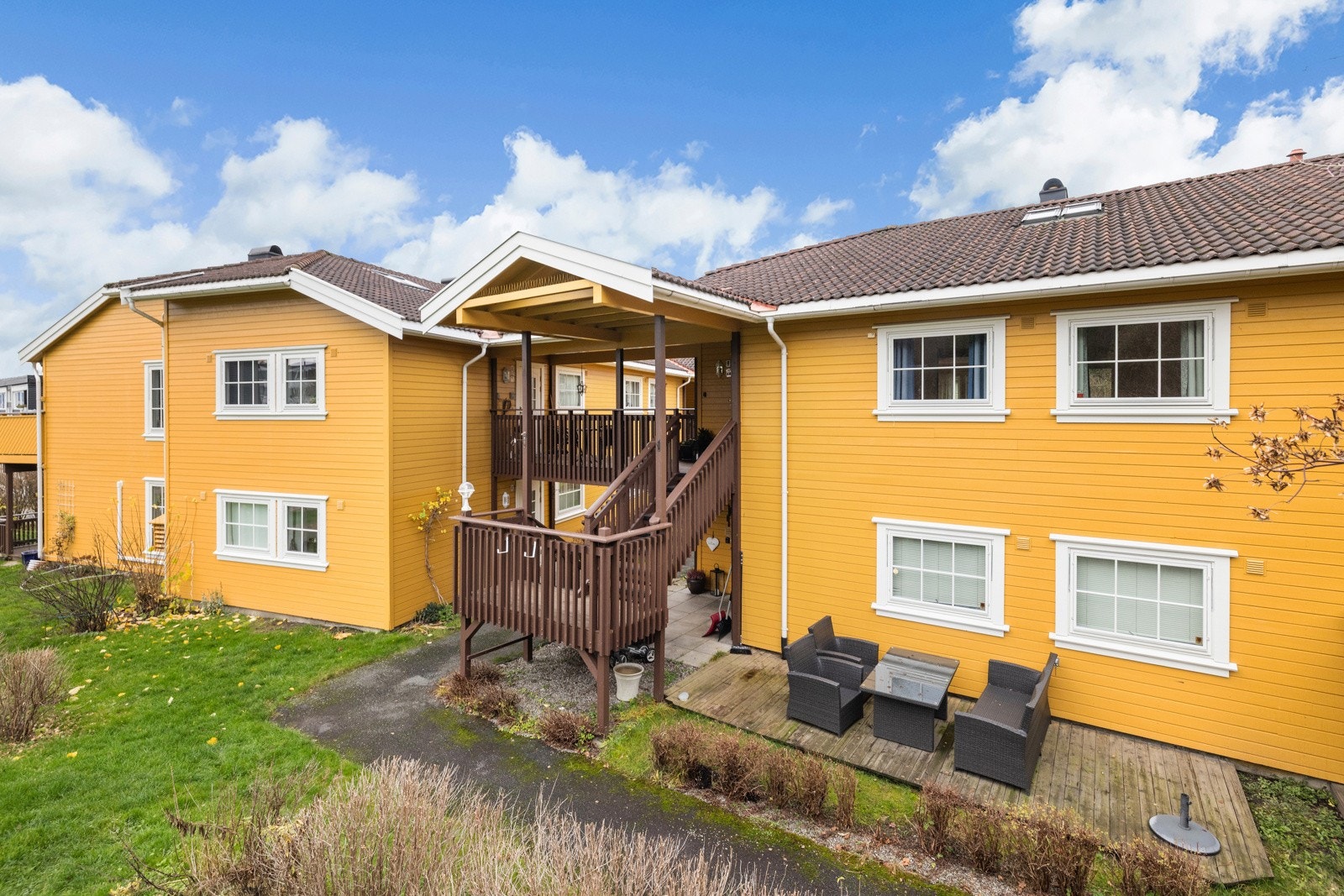 Tilkomst via felles trapp. Galleribilde