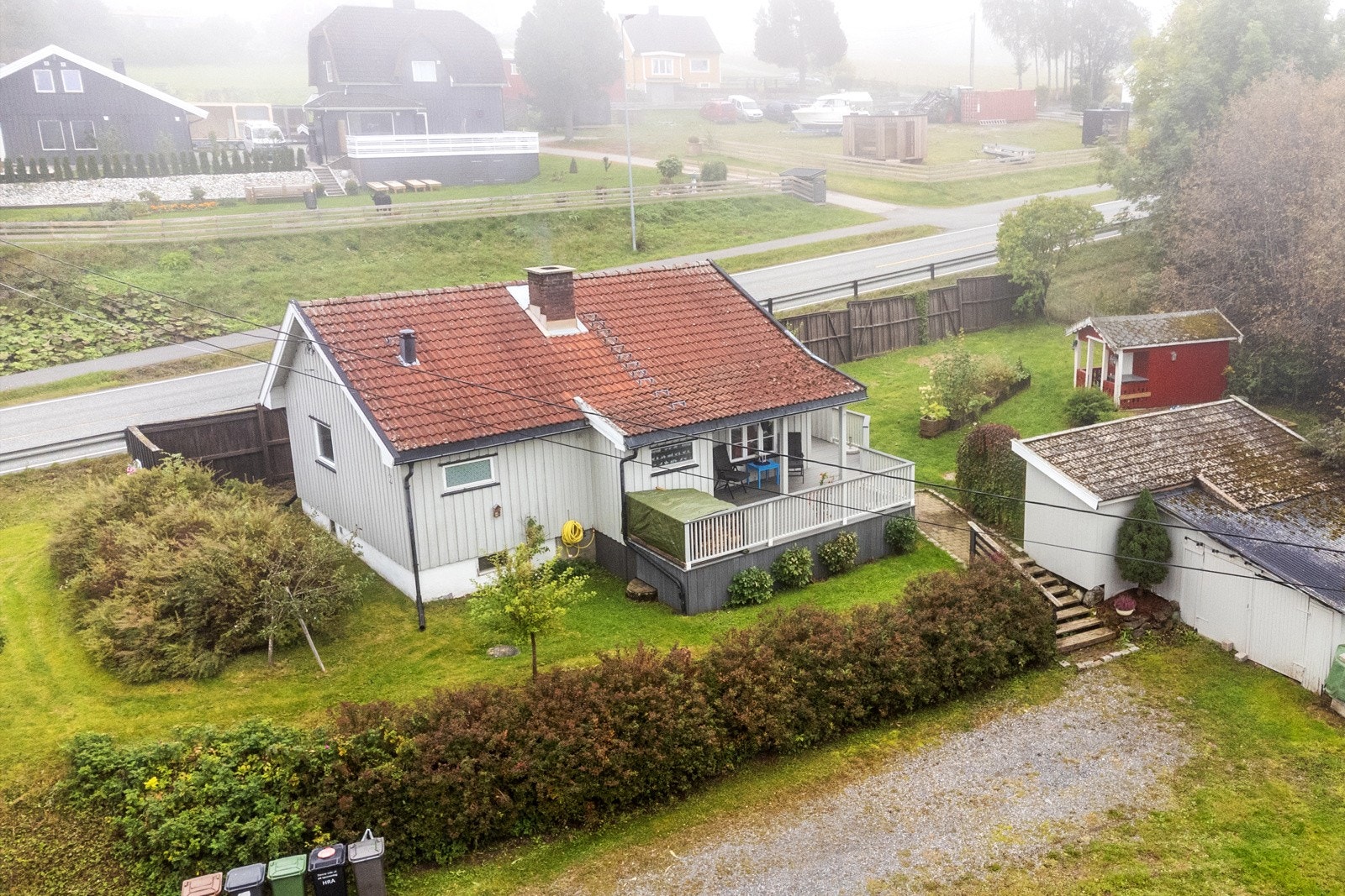 Fine uteområder rundt huset Galleribilde