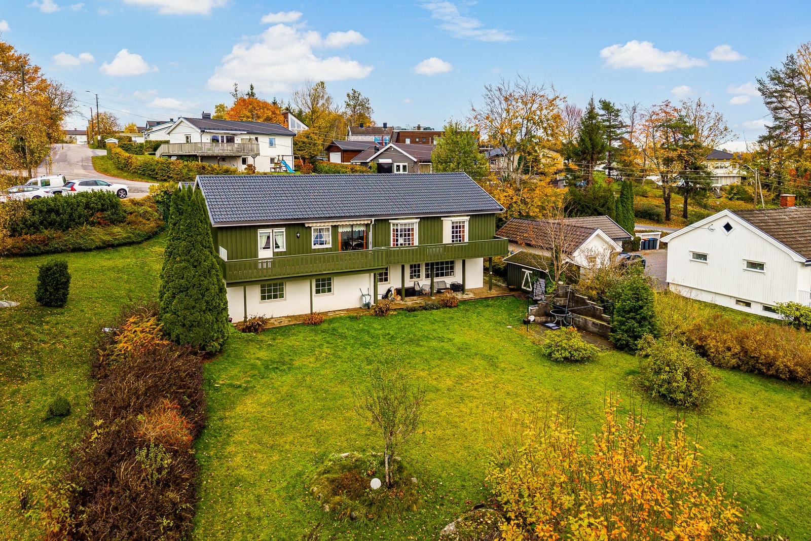 En sjelden kombinasjon av fleksibilitet, god plass og solide leieinntekter fra to utleiedeler Galleribilde