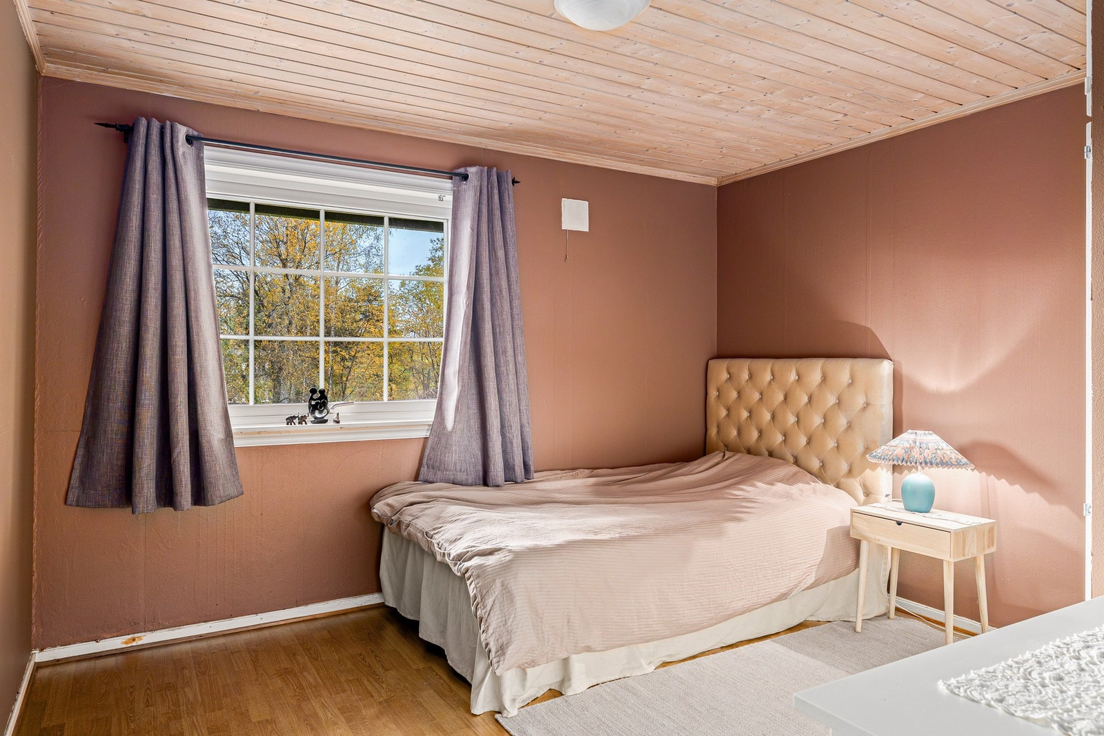 To lyse og fine soverom Galleribilde