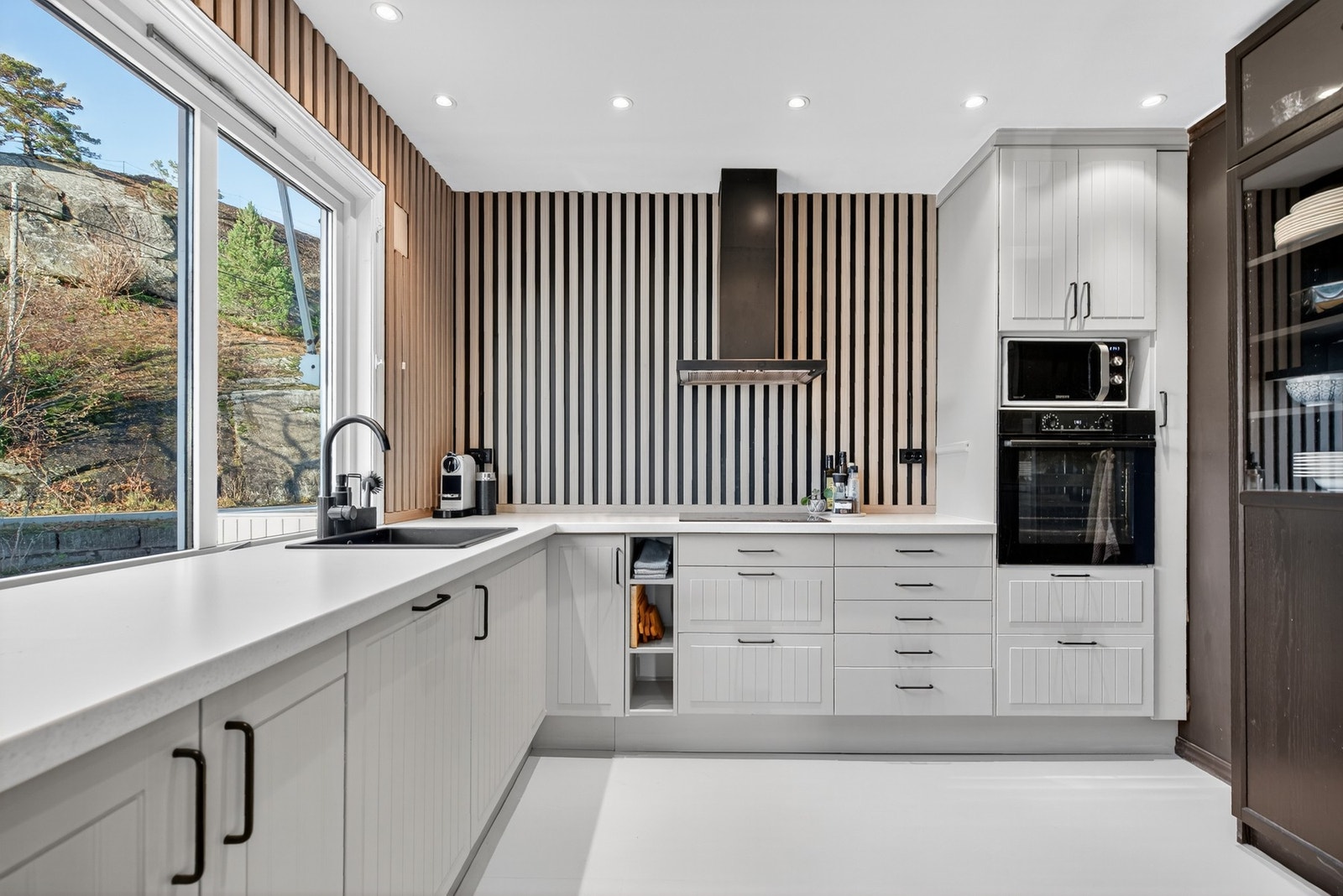 Det er også integrerte hvitevarer som medfølger Galleribilde