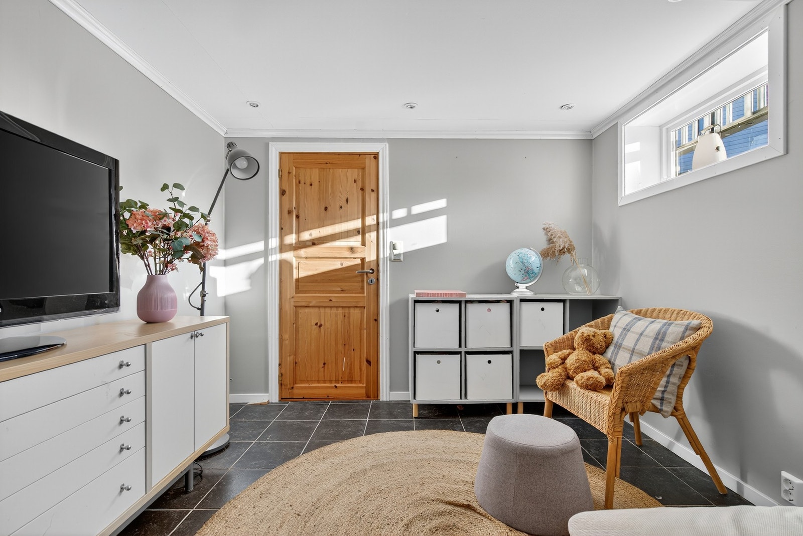 Meget praktisk løsning, men bemerk at rommet ikke er godkjent til varig opphold, da det er en tilleggsdel til leiligheten Galleribilde