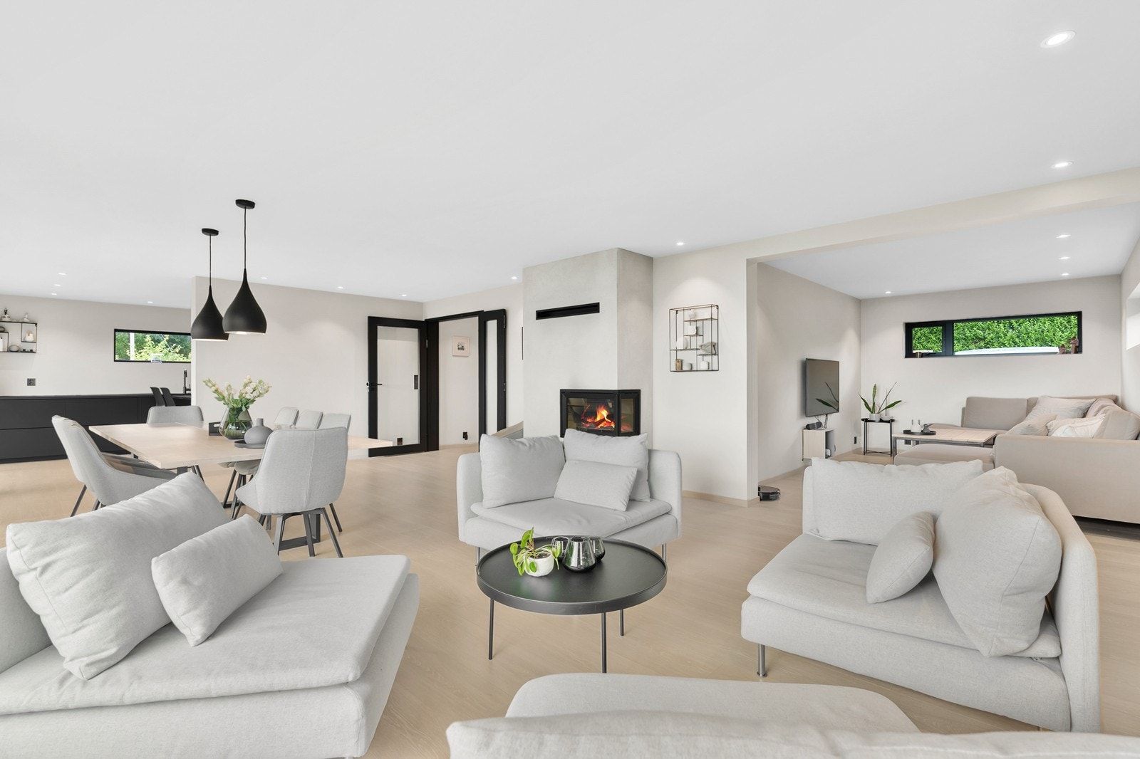 Peisen varmer godt på kalde dager og skaper en koselig atmosfære. Galleribilde