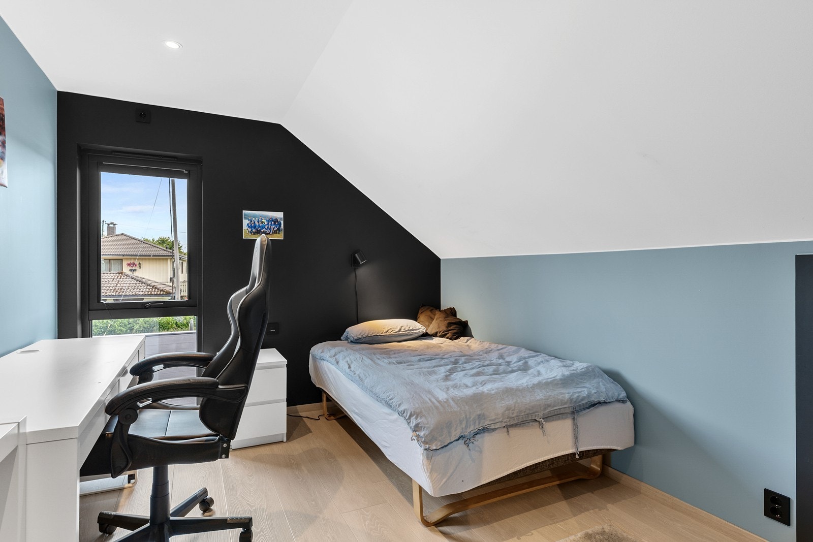 Dette rommet passer perfekt som barne/ungdomsrom. Galleribilde