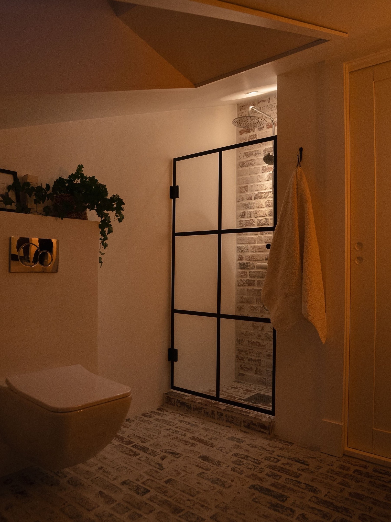 Bad hems Galleribilde