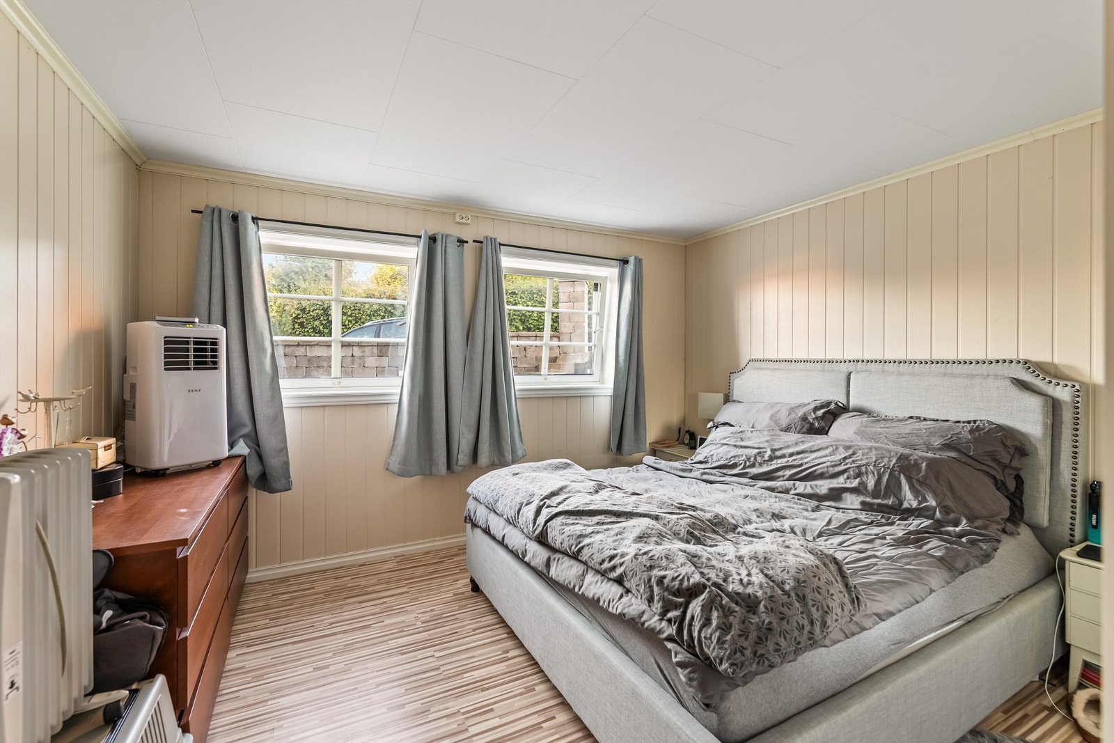 Leiligheten i underetasjen/kjeller er innredet med totalt to soverom. Galleribilde