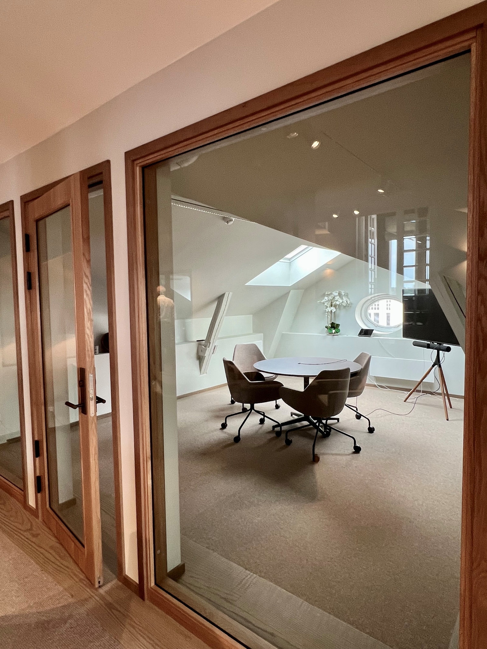 Møterom i hovedhus Galleribilde