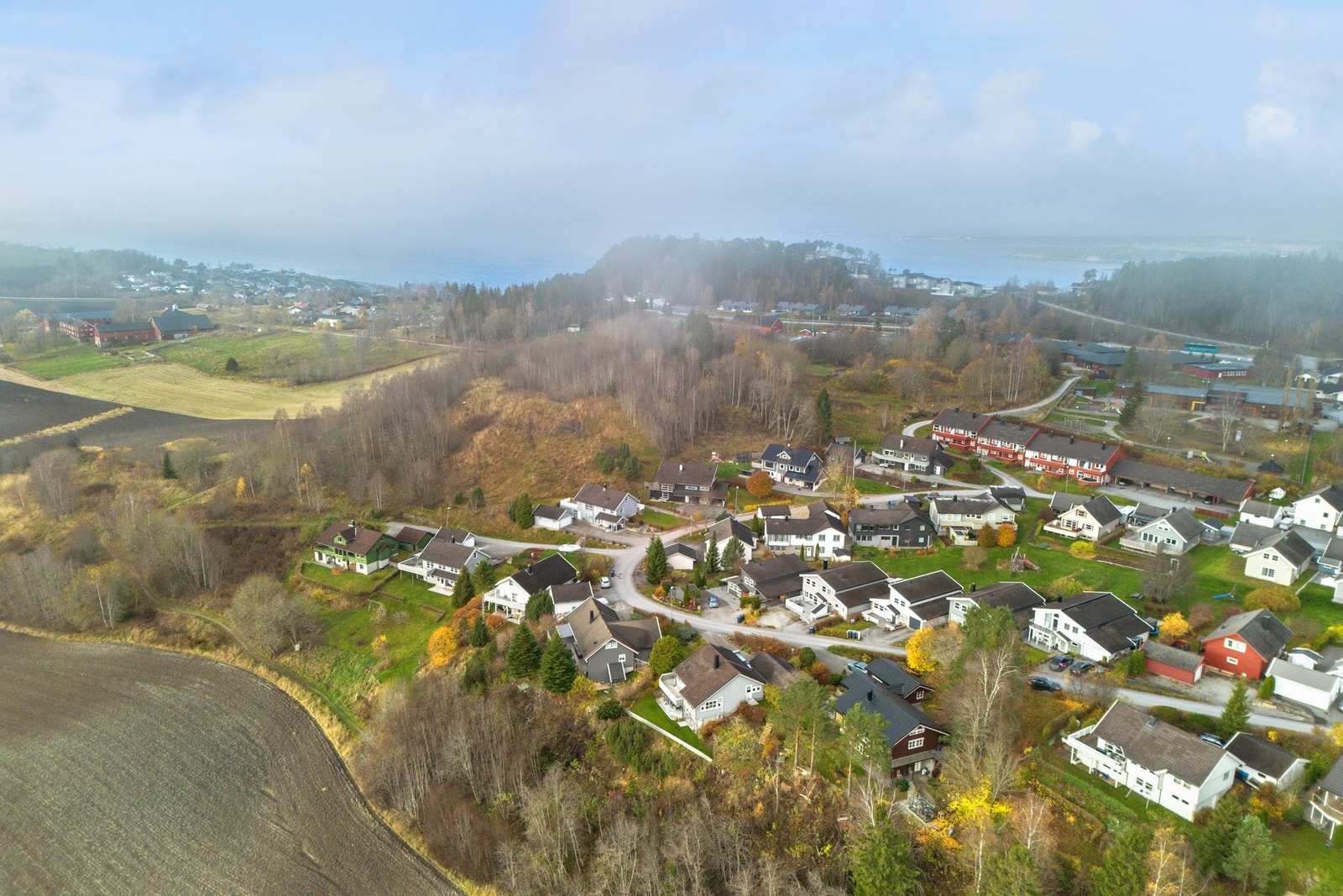 Rolig og barnevennlig område med lite trafikk Galleribilde