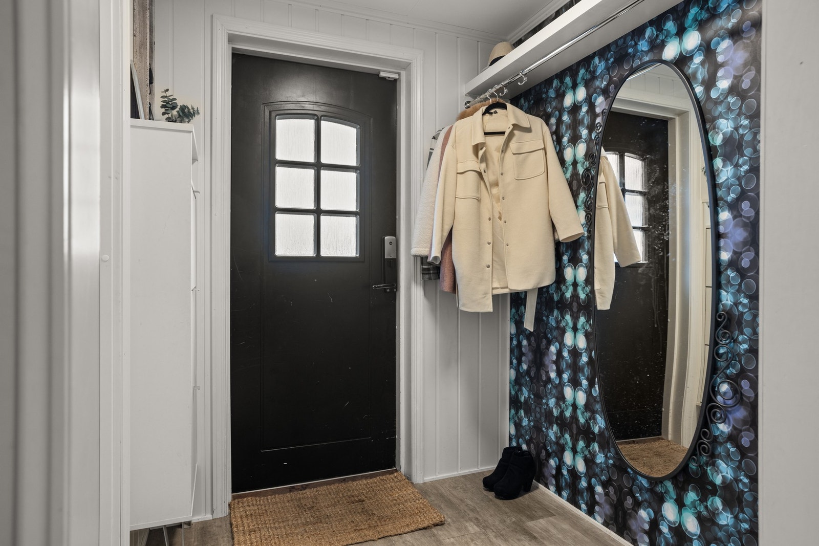 Entré - 3 kvm. Galleribilde