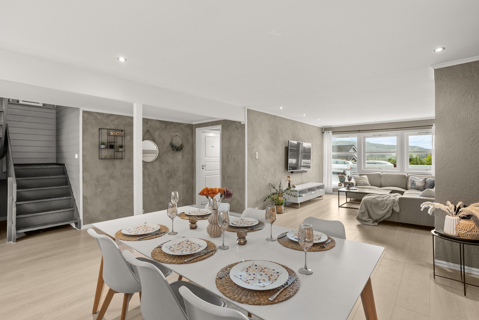 Stue - 45 kvm. Galleribilde