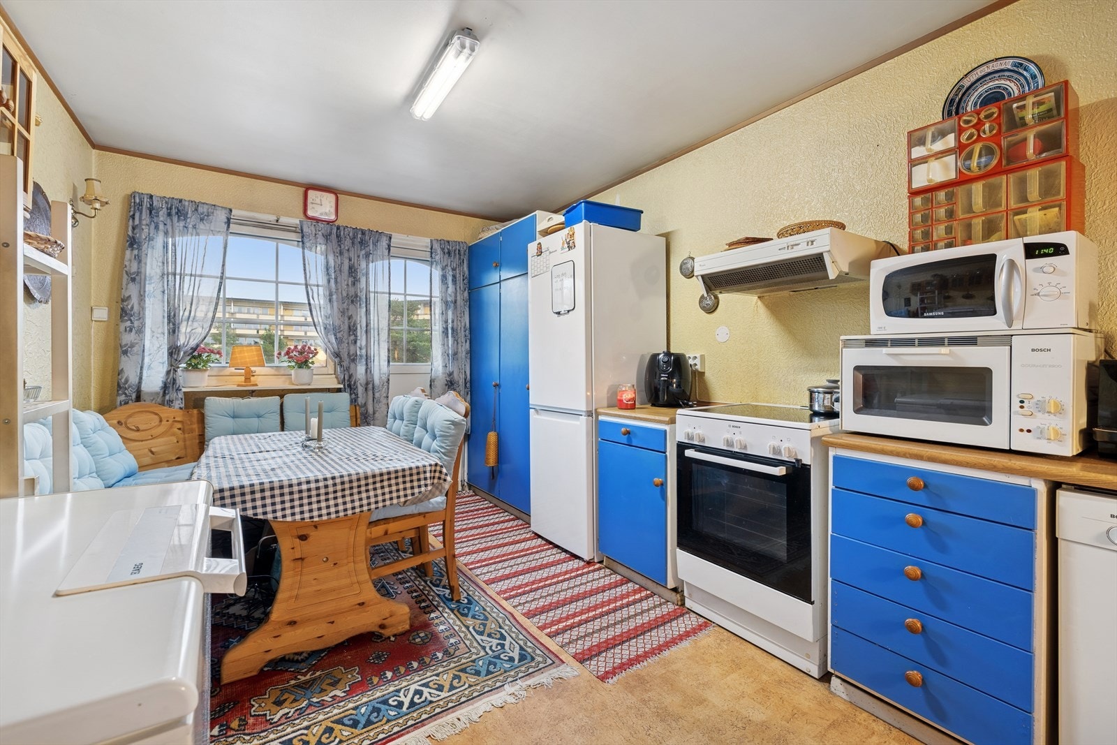 Kjøkken er av eldre standard. Galleribilde