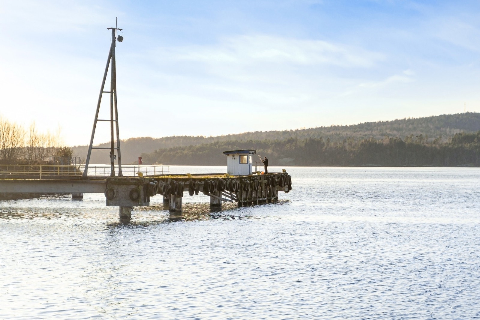 En annen brygge i nærheten - perfekt for de som er glad i å fiske Galleribilde