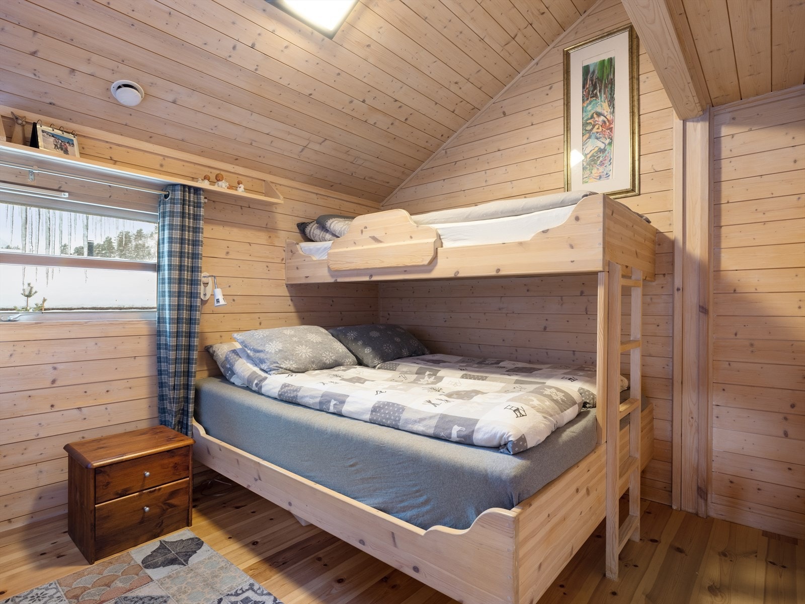 Hytta har 3 romslige soverom Galleribilde