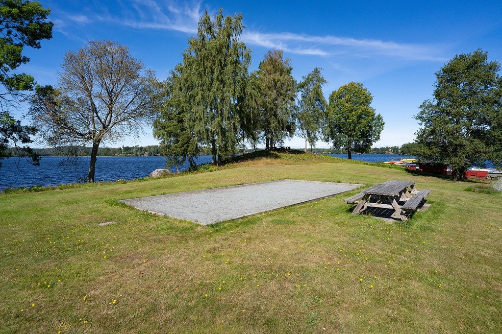 Flinks A?kervägen 4FG SLM05148 web.jpg Galleribilde