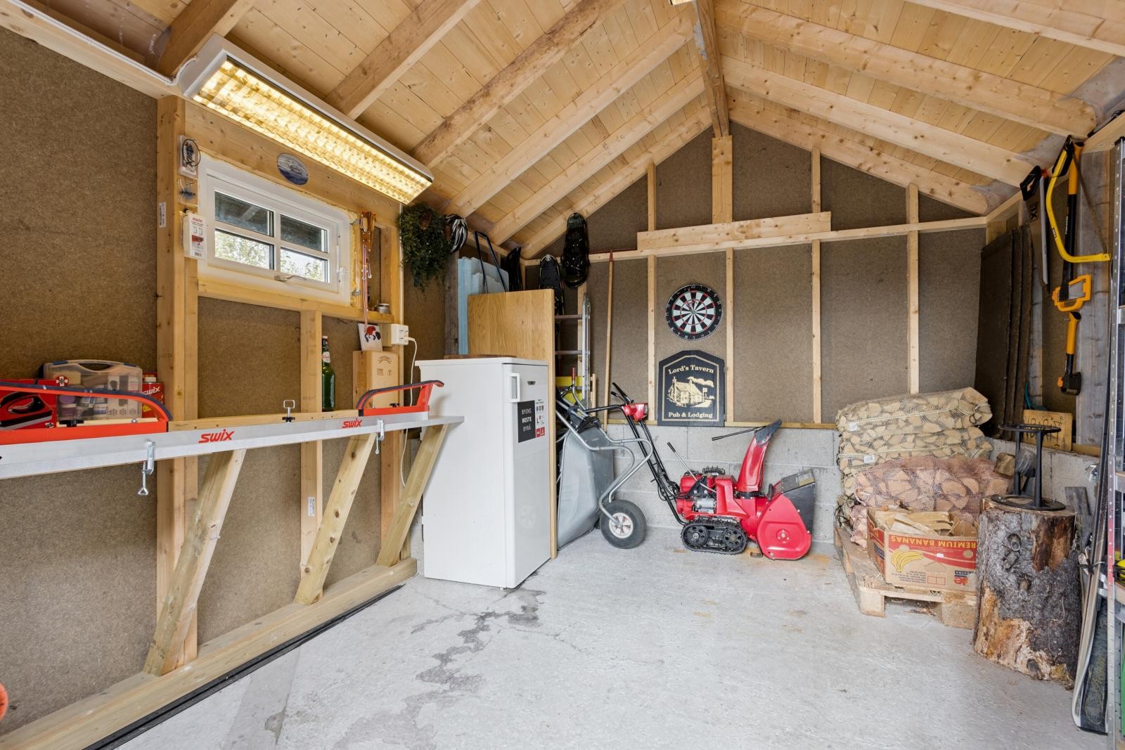 Uteboden Galleribilde