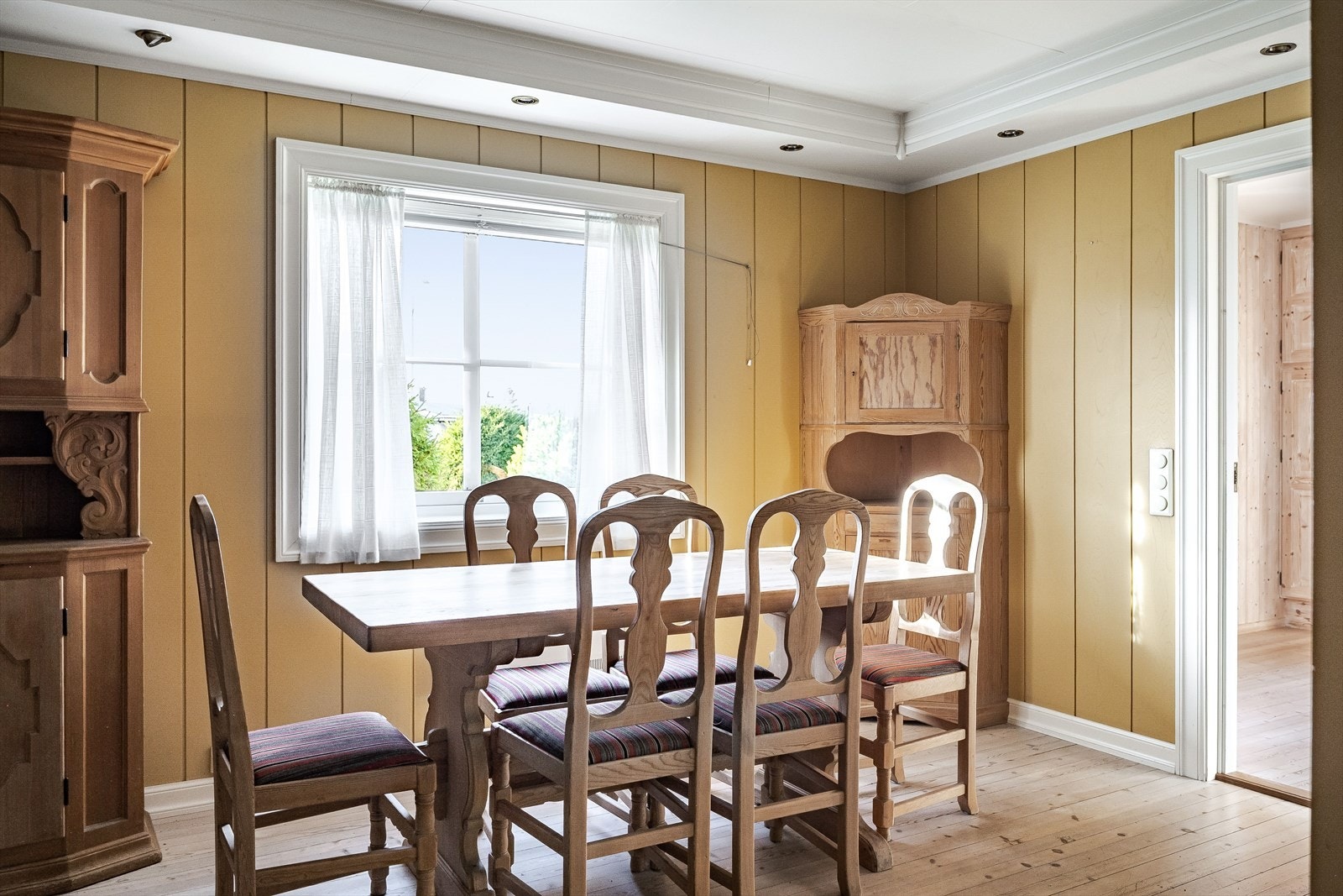 Eiendommen overtas slik den står på visning, uten ytterligere rydding eller rengjøring. Galleribilde