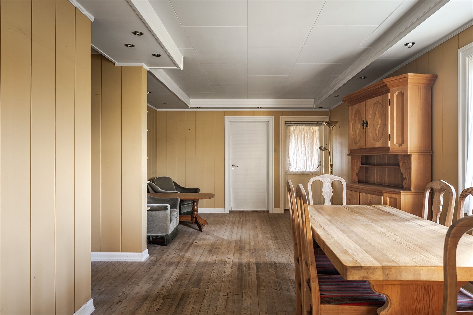 Det elektriske anlegget ble sist gang kontrollert i 2023, uten pålegg om utbedringer. Dette gir likevel ingen garanti for at anlegget er uten feil/mangler eller er tilpasset dagens krav og/eller bruksmønster Galleribilde