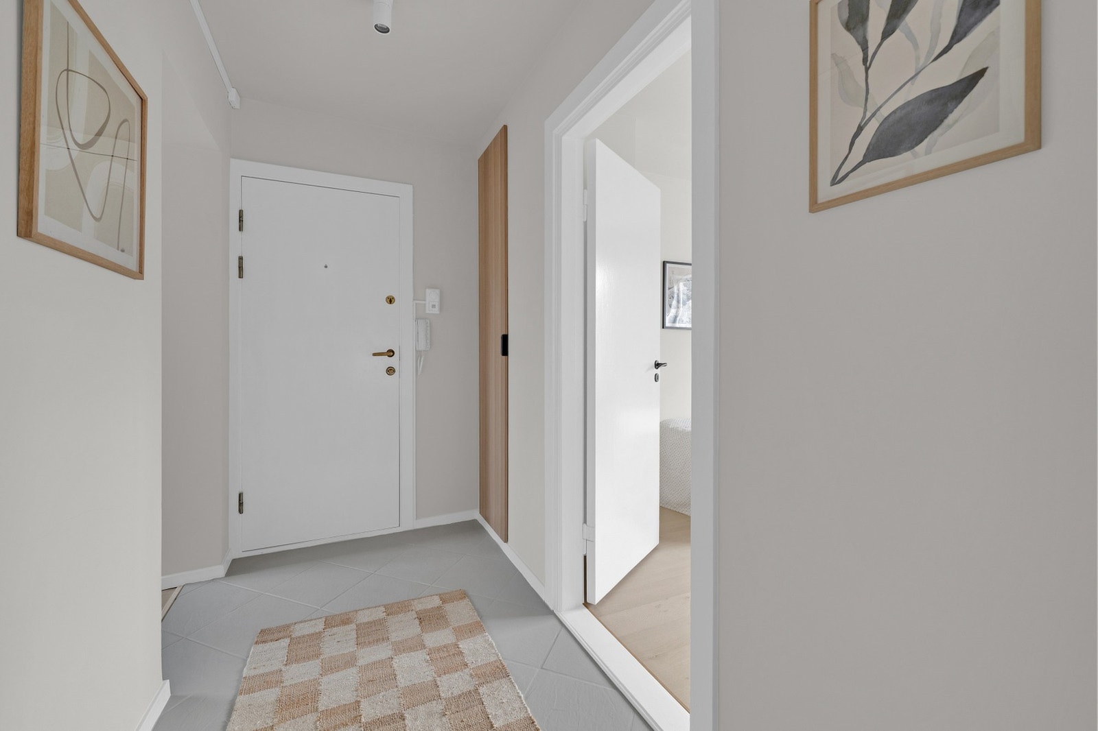 Vi går videre. Galleribilde