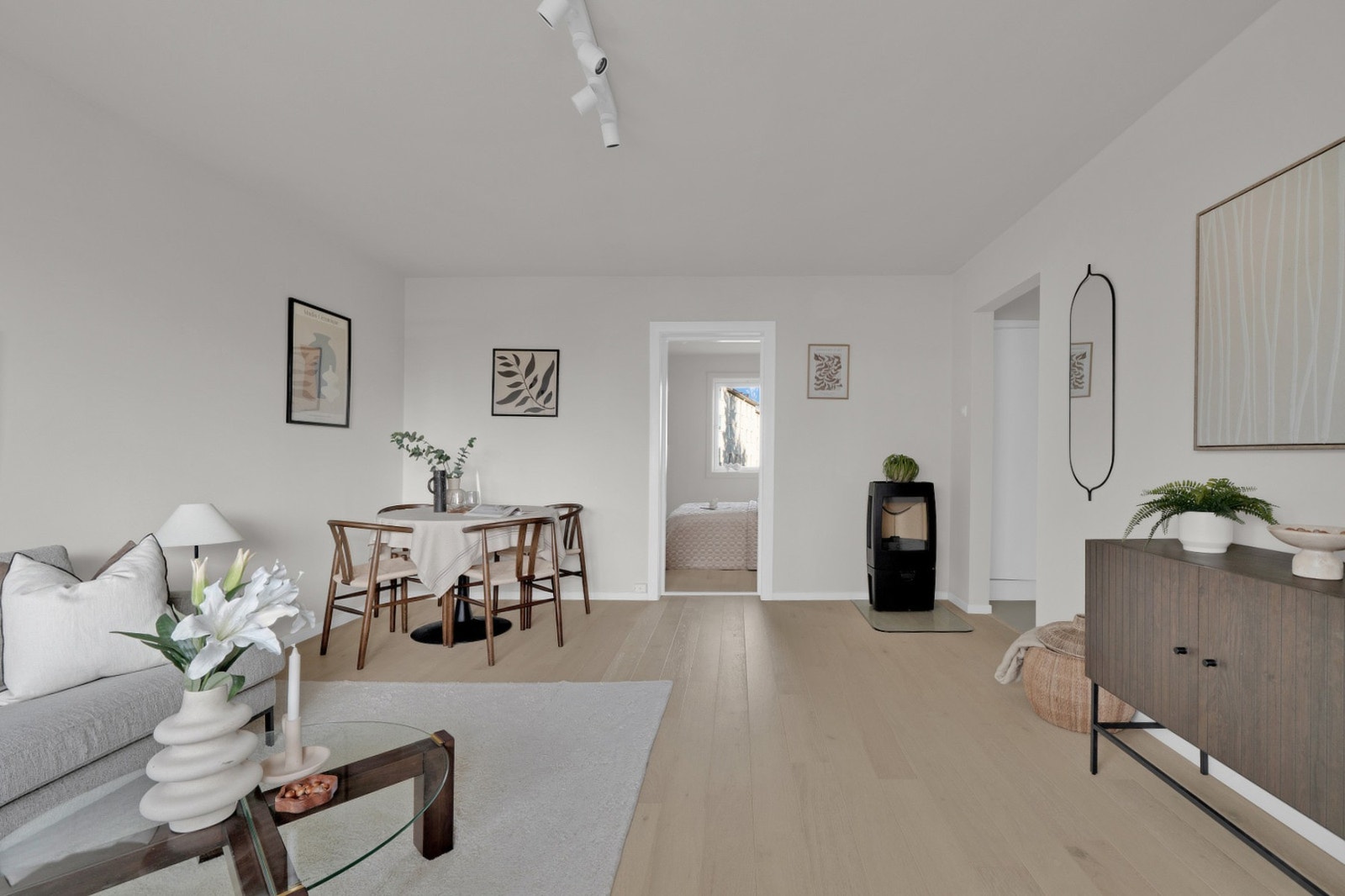 Fra stuen kommer du inn til hovedsoverommet. Galleribilde