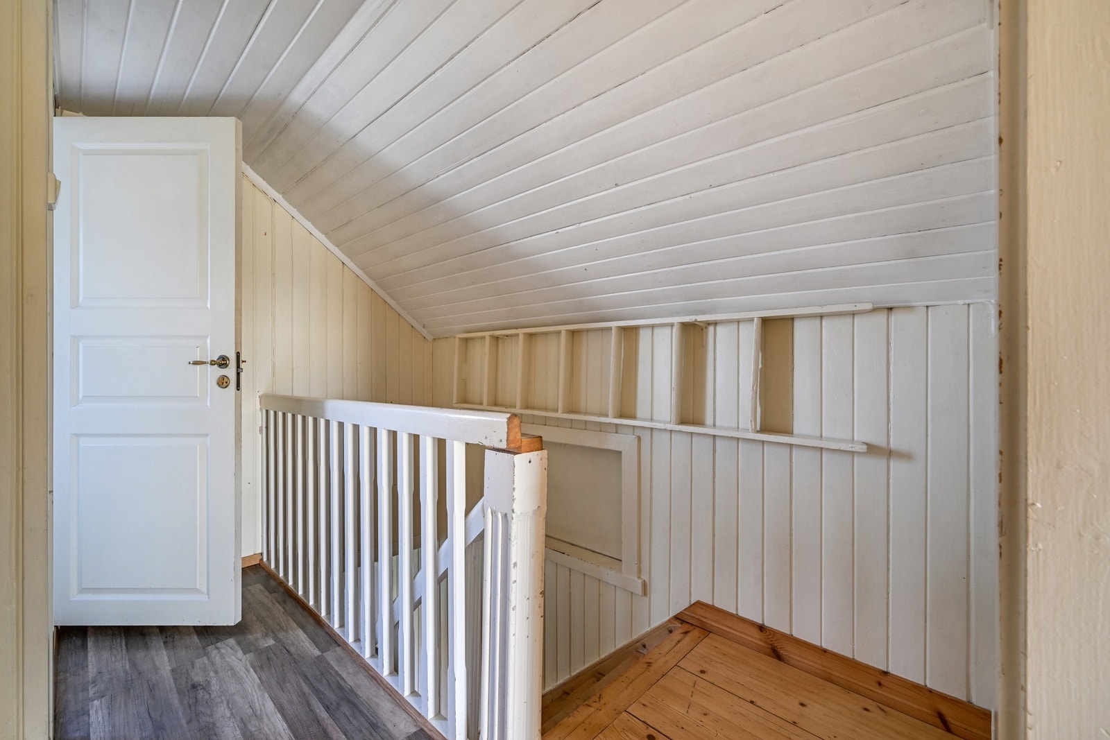 Gang i 2. etasje Galleribilde