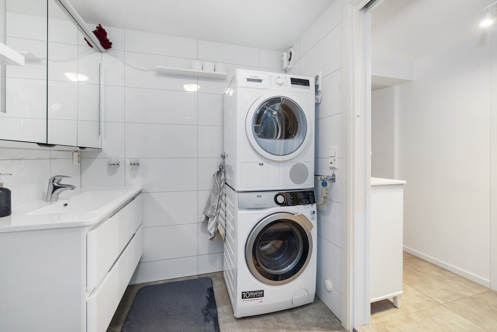 Det er også opplegg for vask/tørk som kan plasseres i høyden. Galleribilde