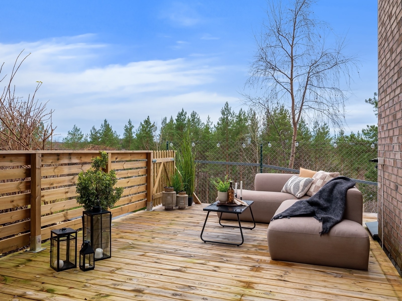 Flott uteområde på hele 26 m² med gode solforhold Galleribilde