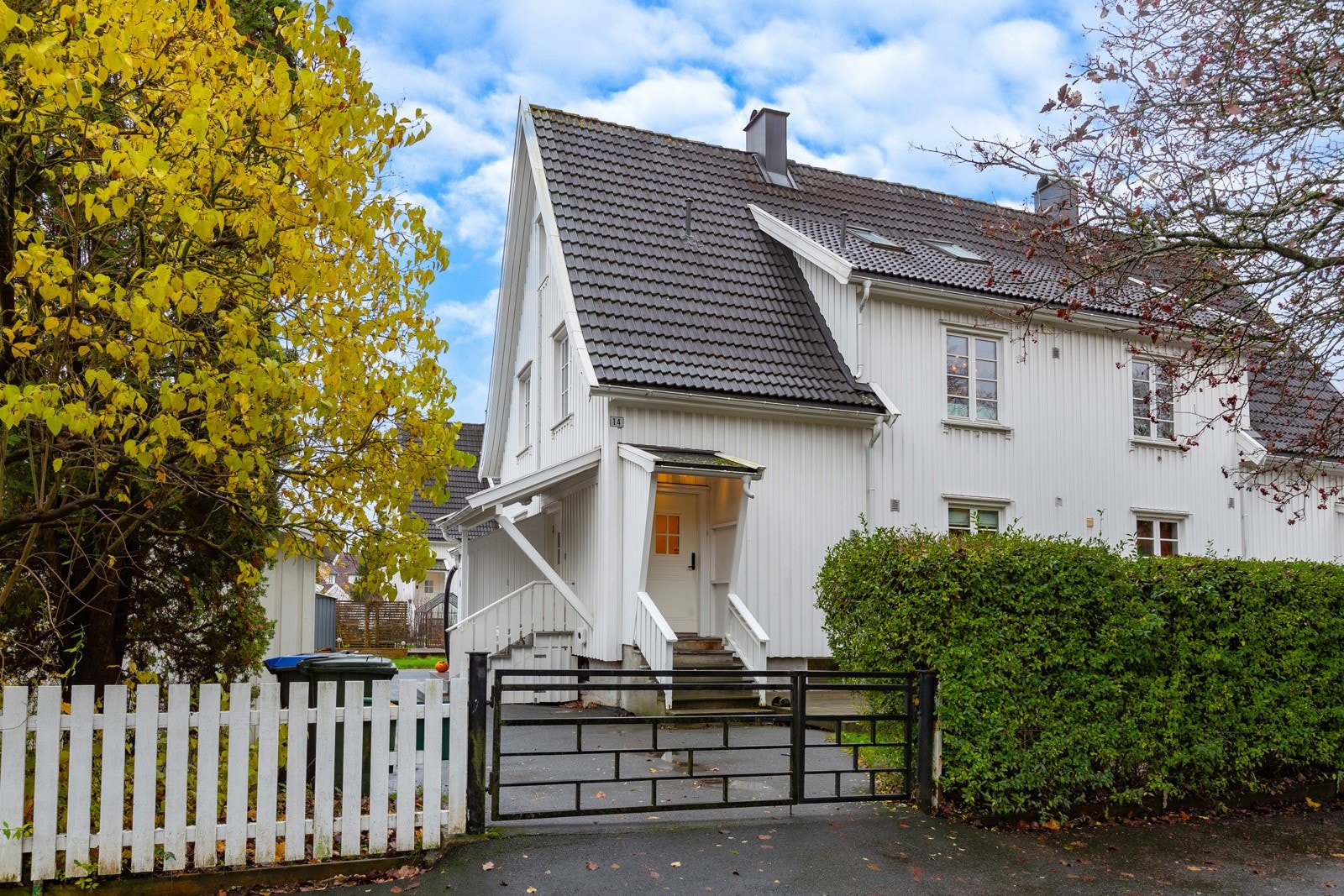 Helge Børsand i Holmskau & Partners gleder seg til å vise deg attraktive Gamle Stadion 14 Galleribilde
