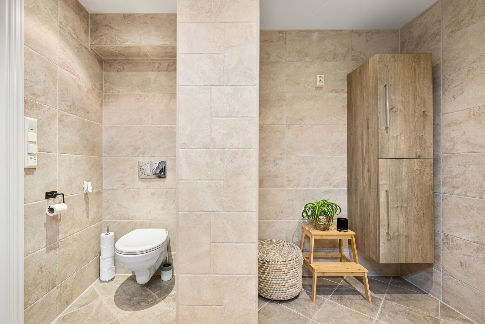 God plass til oppbevaring på badet. Galleribilde