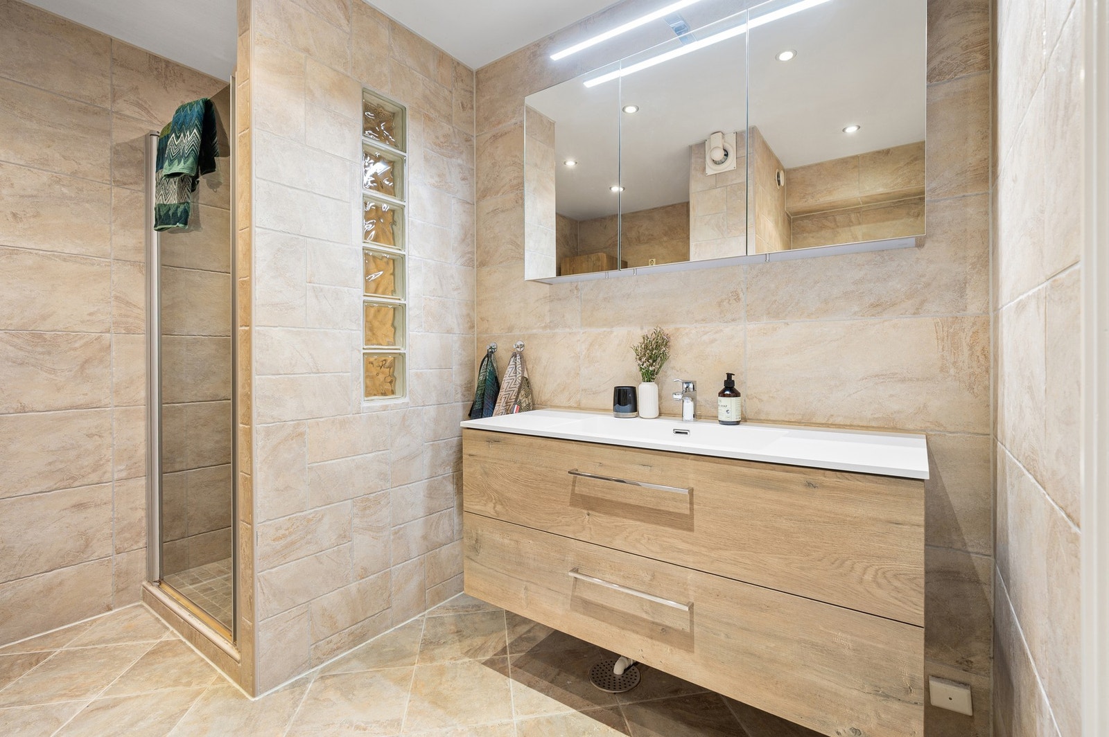 Svært delikat bad på 6,6 kvm. Galleribilde