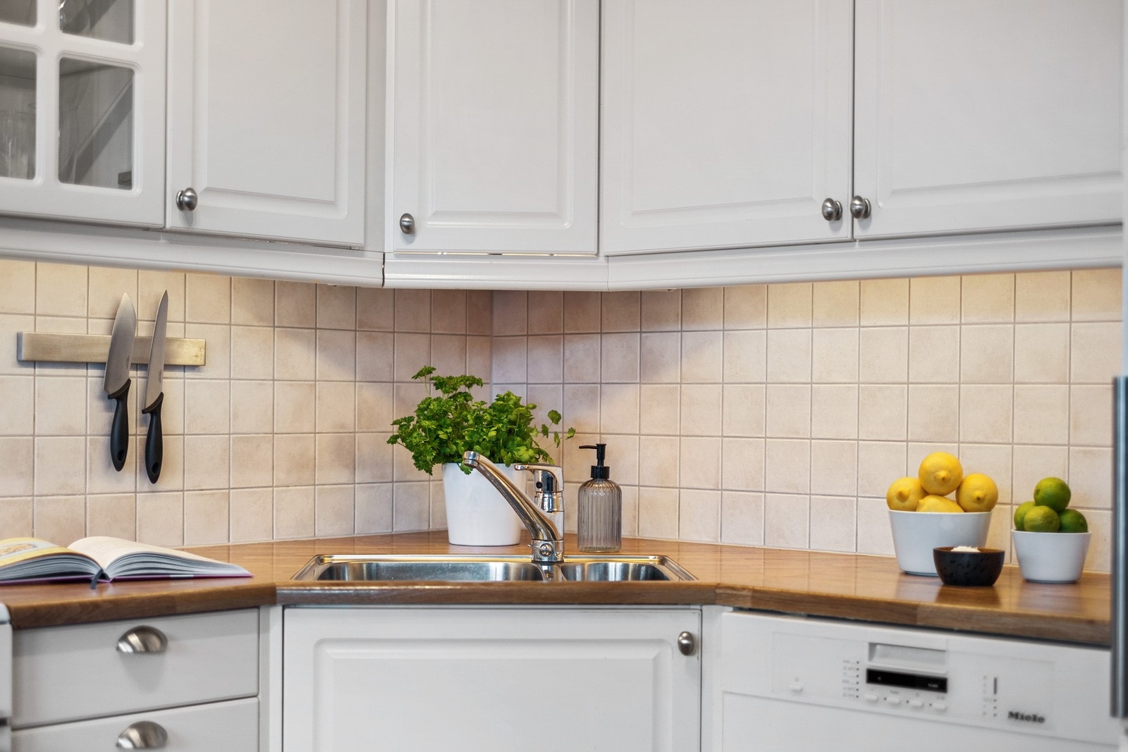 Rikelig utbygd med over- og underskap. Galleribilde