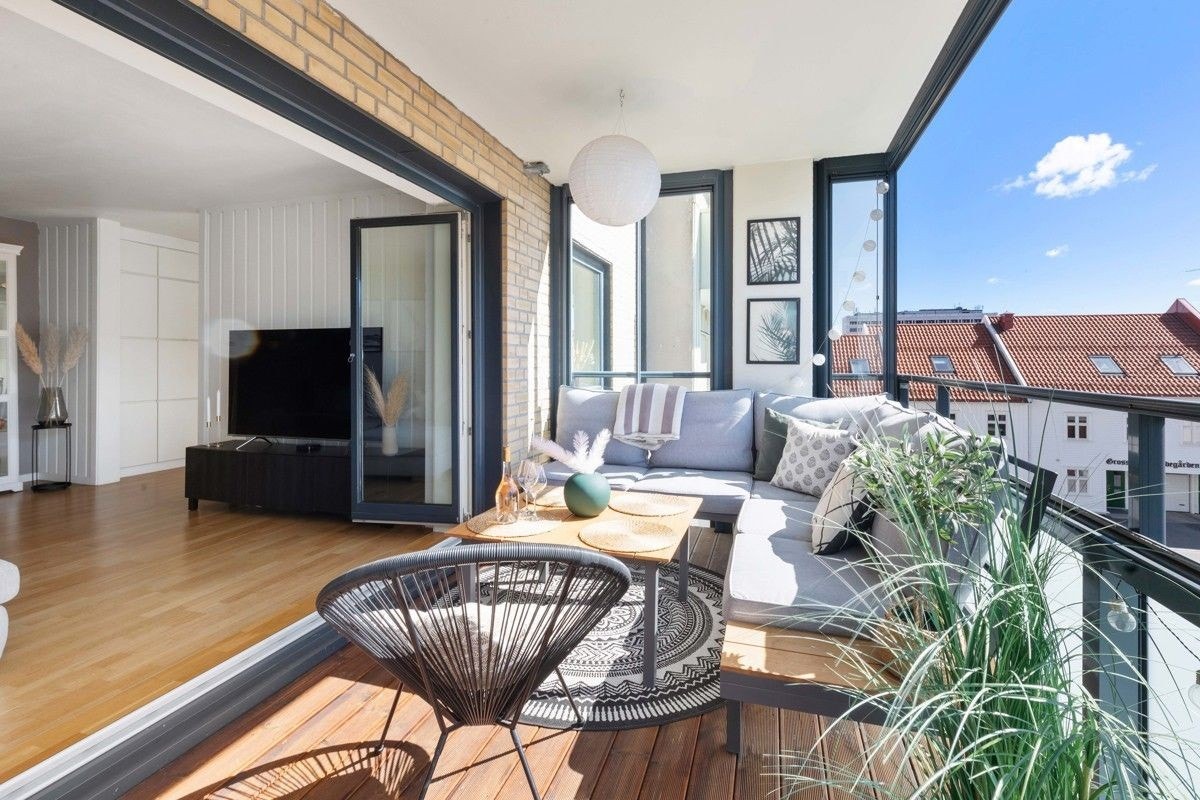 Praktisk skyvedør mellom stue og balkong Galleribilde