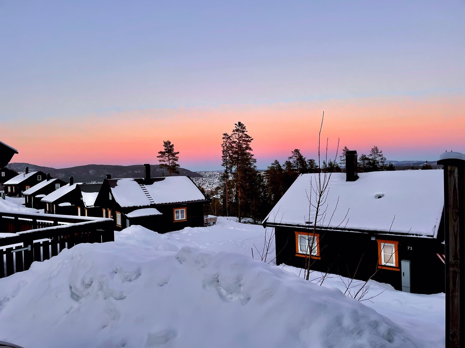 Når snøen kommer i Funkelia ser hele området ut som en pepperkakelandsby. Galleribilde