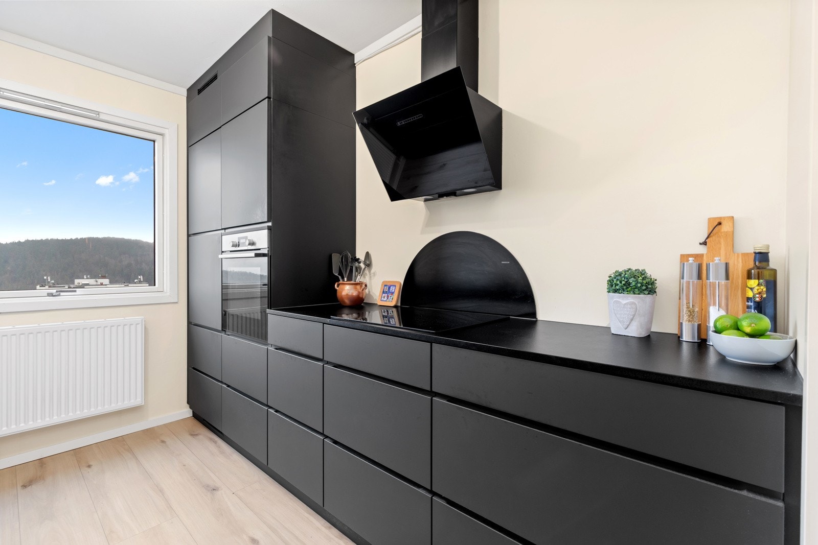 Velkommen til Lauritz Hervigs vei 115D, presentert av Leon Hoff ved Dialog Eiendomsmegling Galleribilde