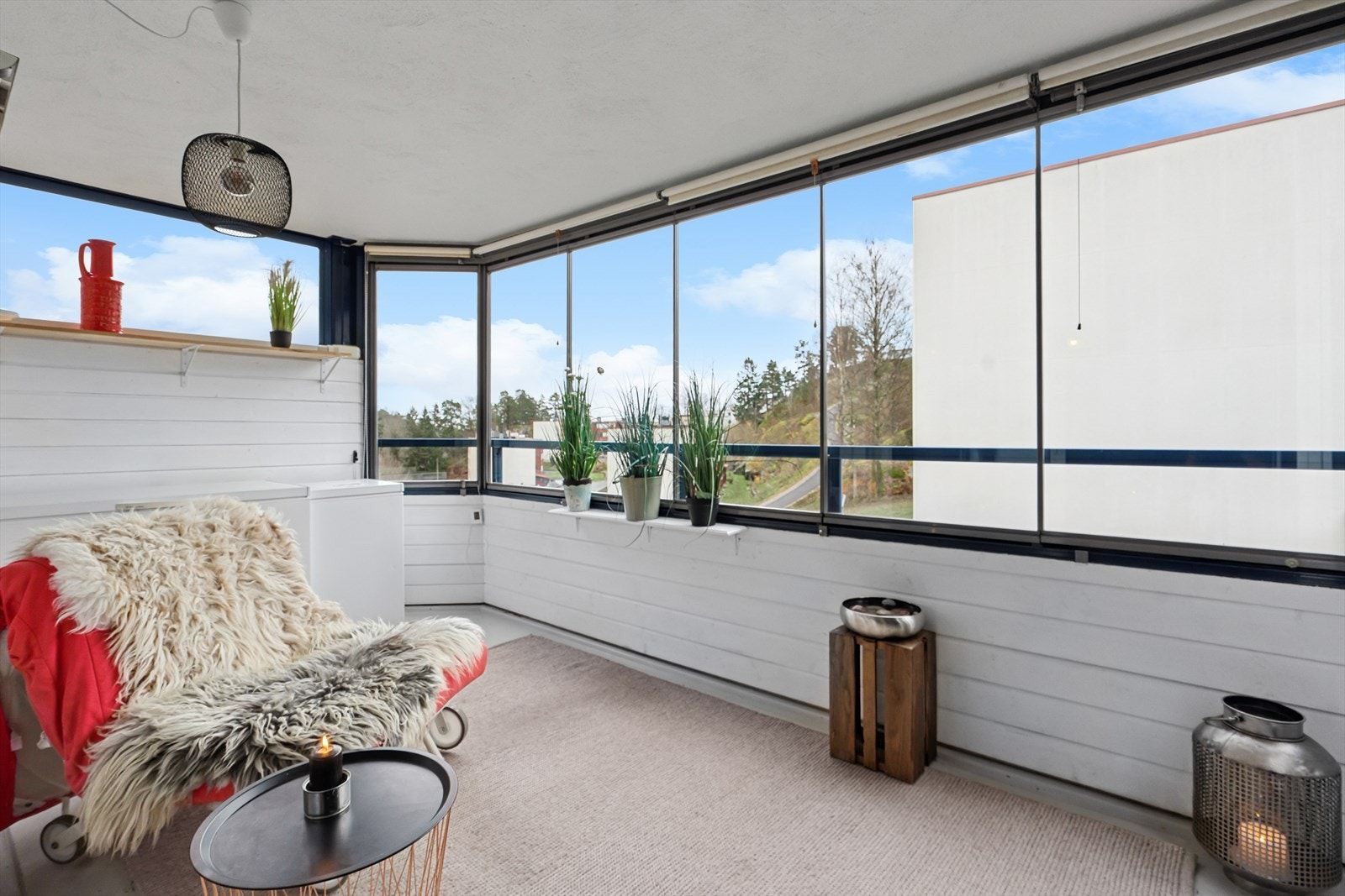 Skyvbare vindusfelt i aluminium gir fleksibel bruk. Galleribilde