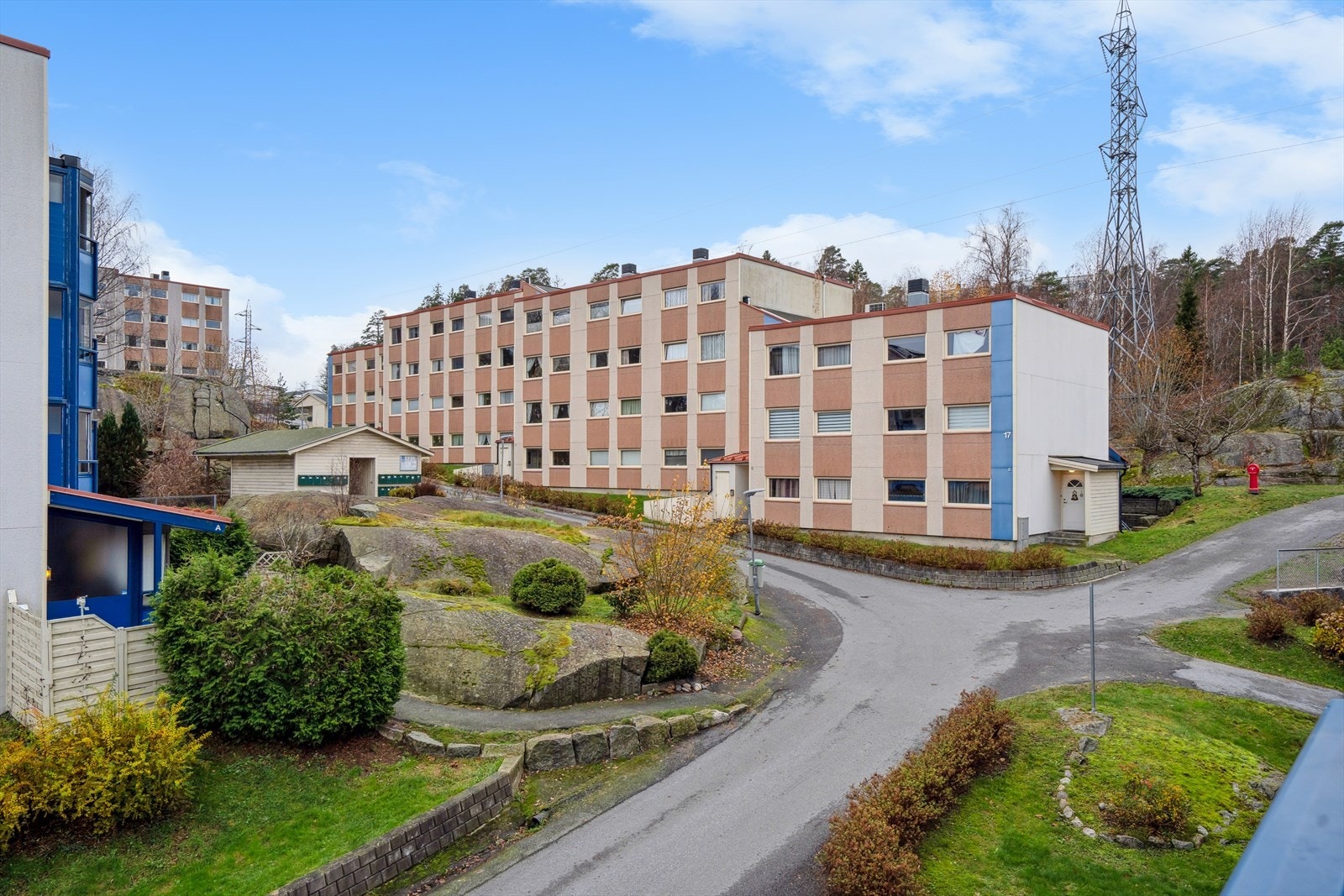 Kollen Borettslaget består av 189 andeler fordelt på 12 bygg. Galleribilde