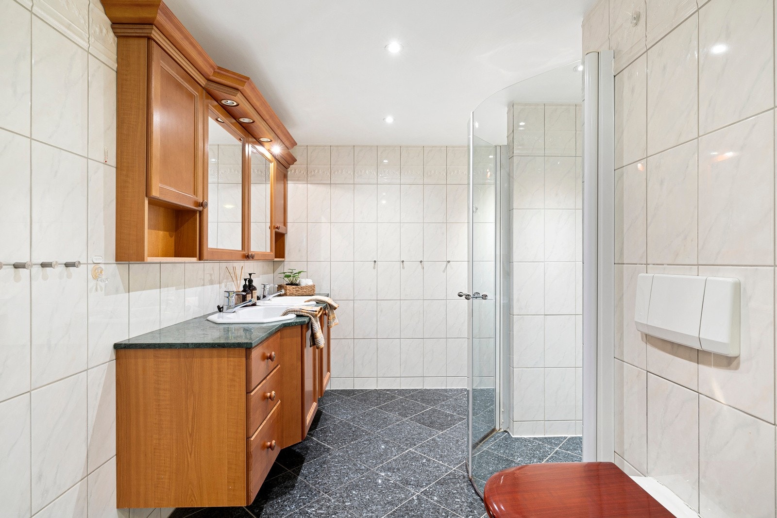 Flislagt baderom Galleribilde