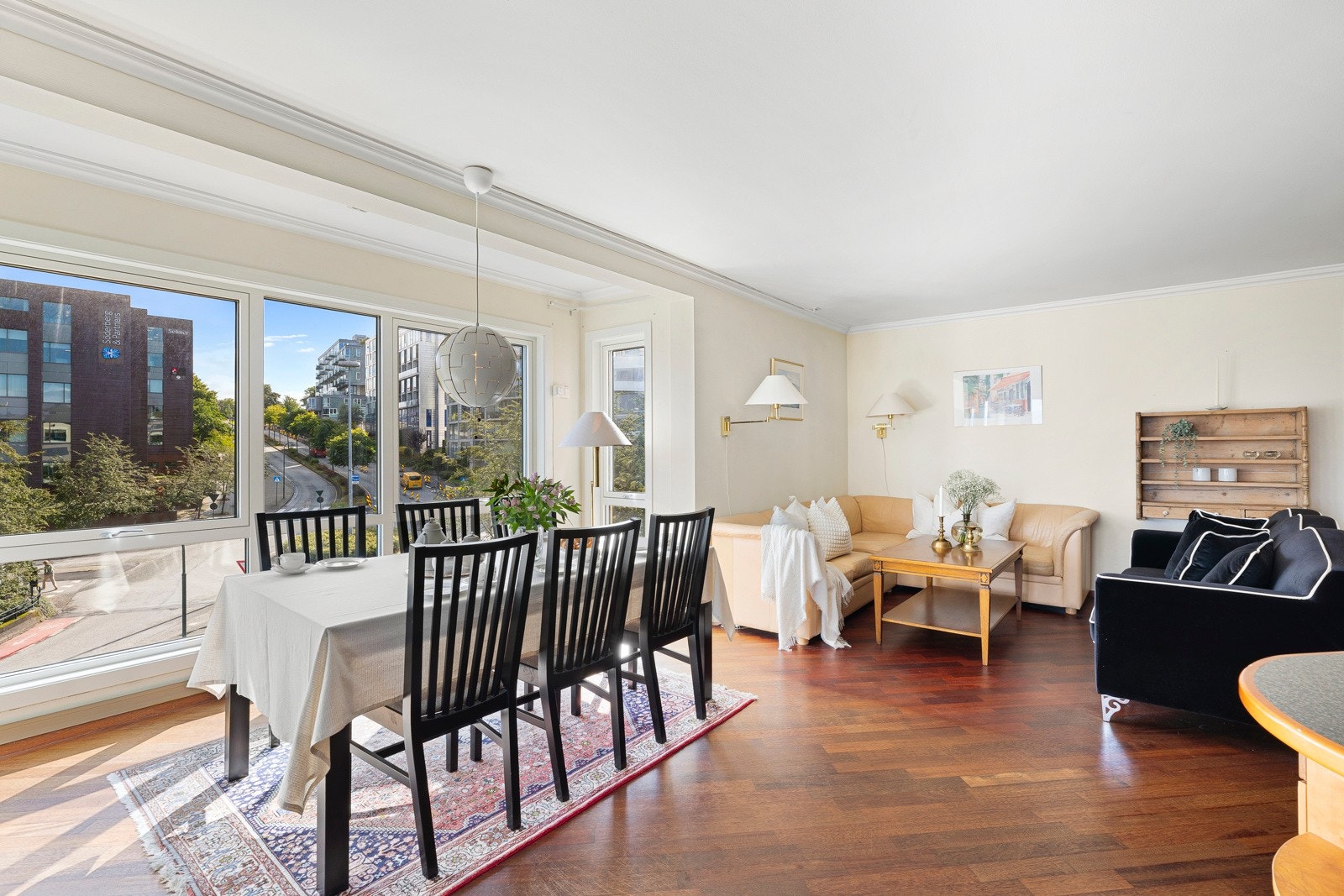 Kjøkken med allrom Galleribilde