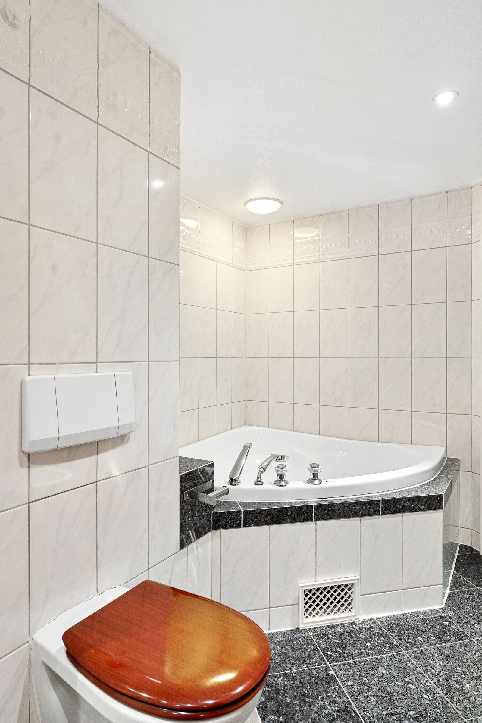 Flislagt baderom Galleribilde