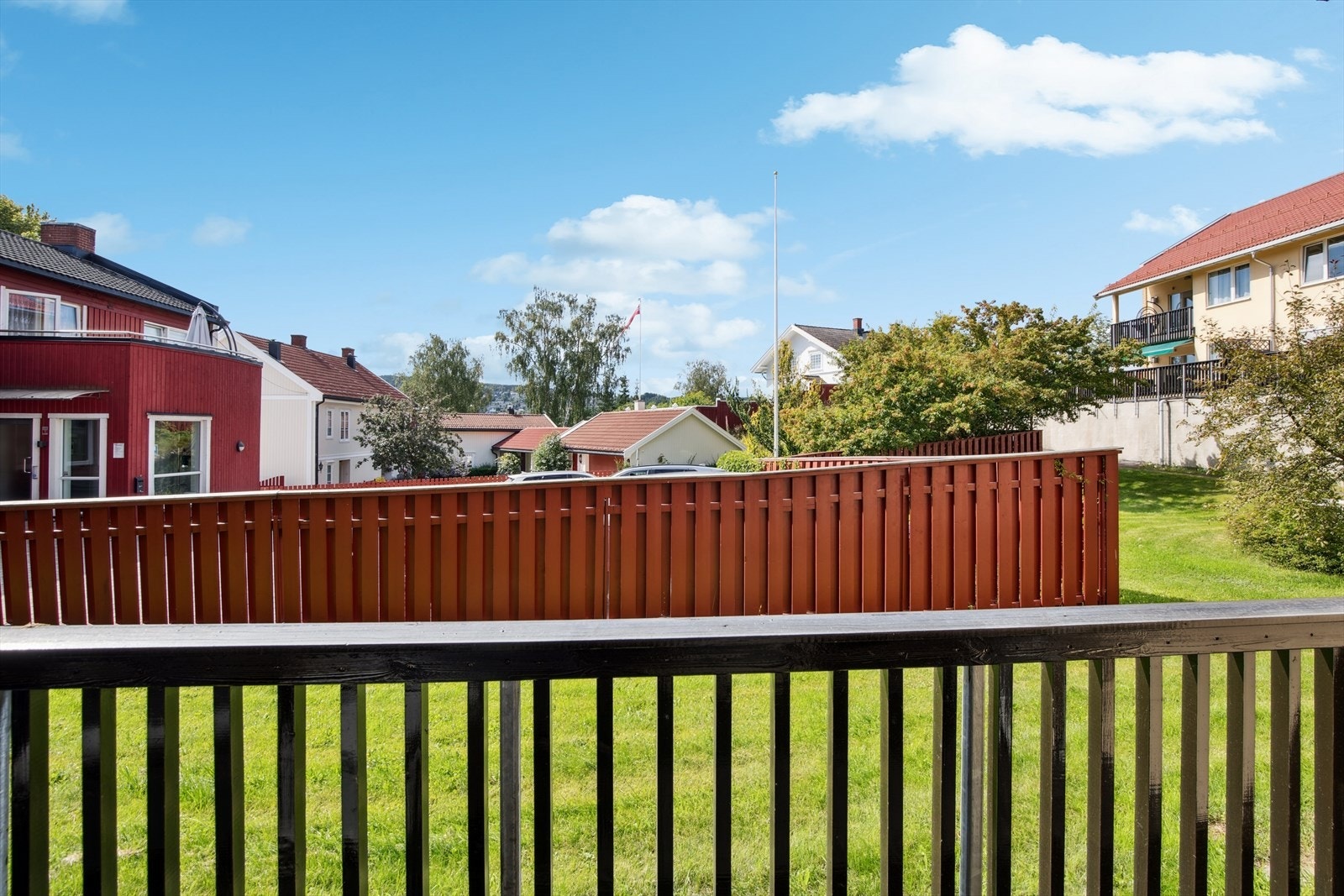 Her har man fin utsikt mot bakhagen. Galleribilde