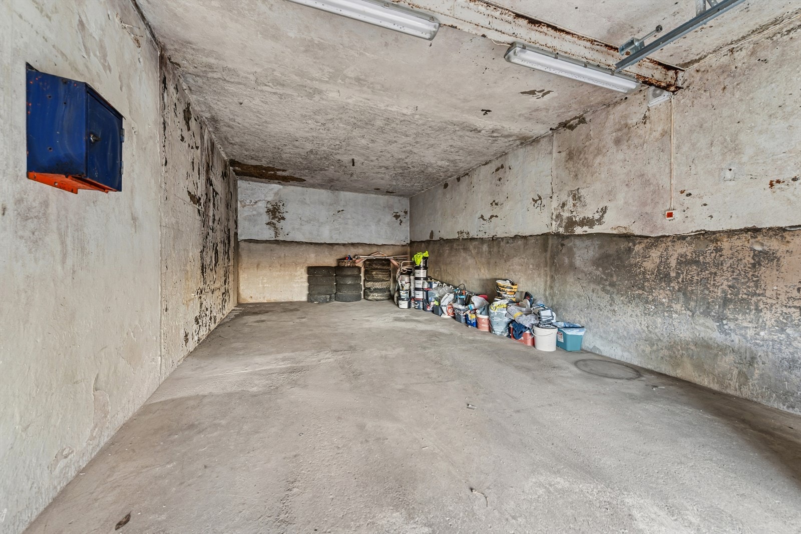 Garasje. Galleribilde