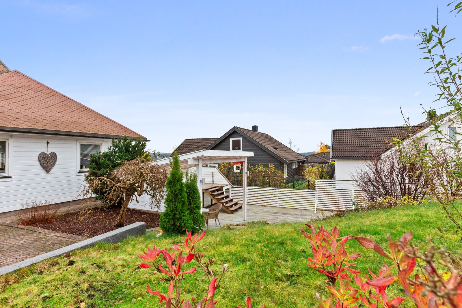 En enebolig med normal standard som strekker seg over to plan. Galleribilde