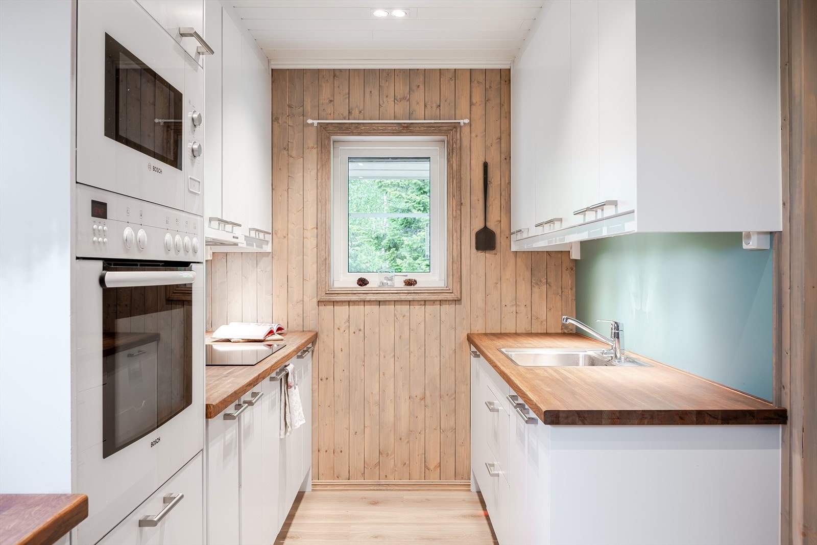 Kjøkkenet har en praktisk planløsning med god arealutnyttelse. Galleribilde