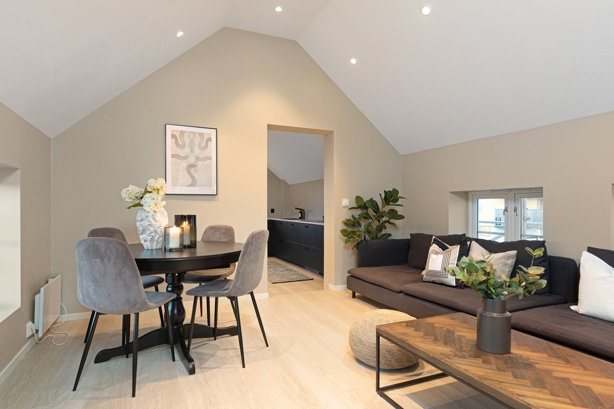 Koselige møblerte fellesarealer (2.etg) Galleribilde