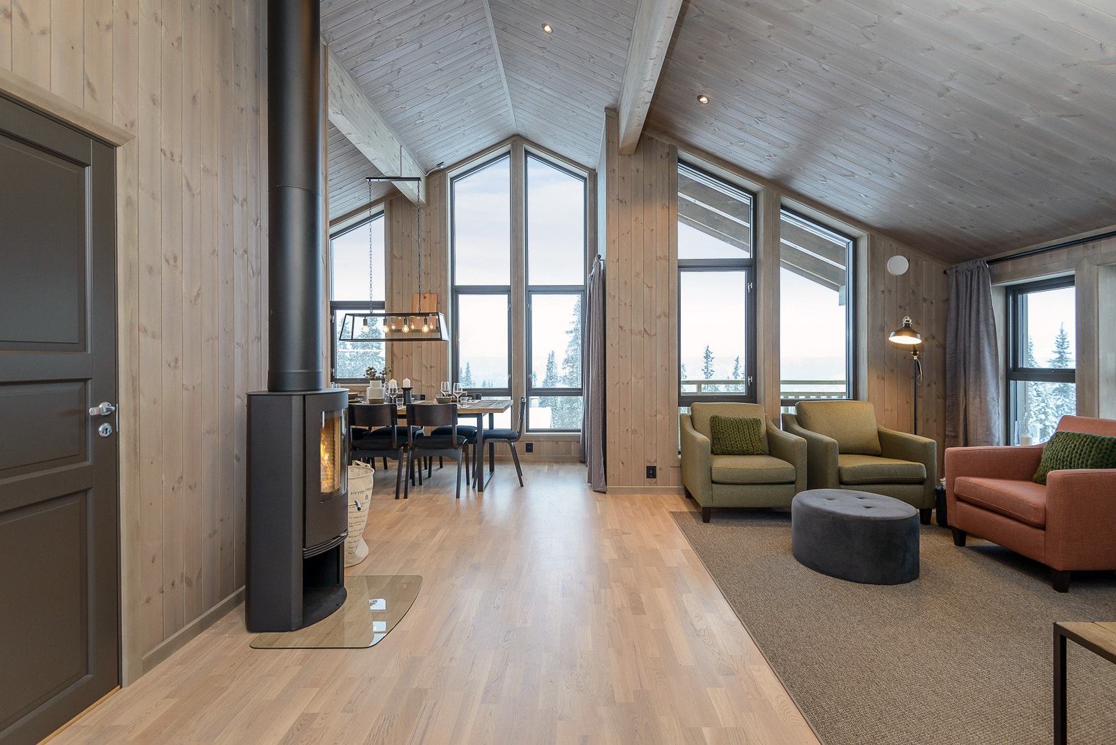 Interiør fra en lignende hytte Galleribilde